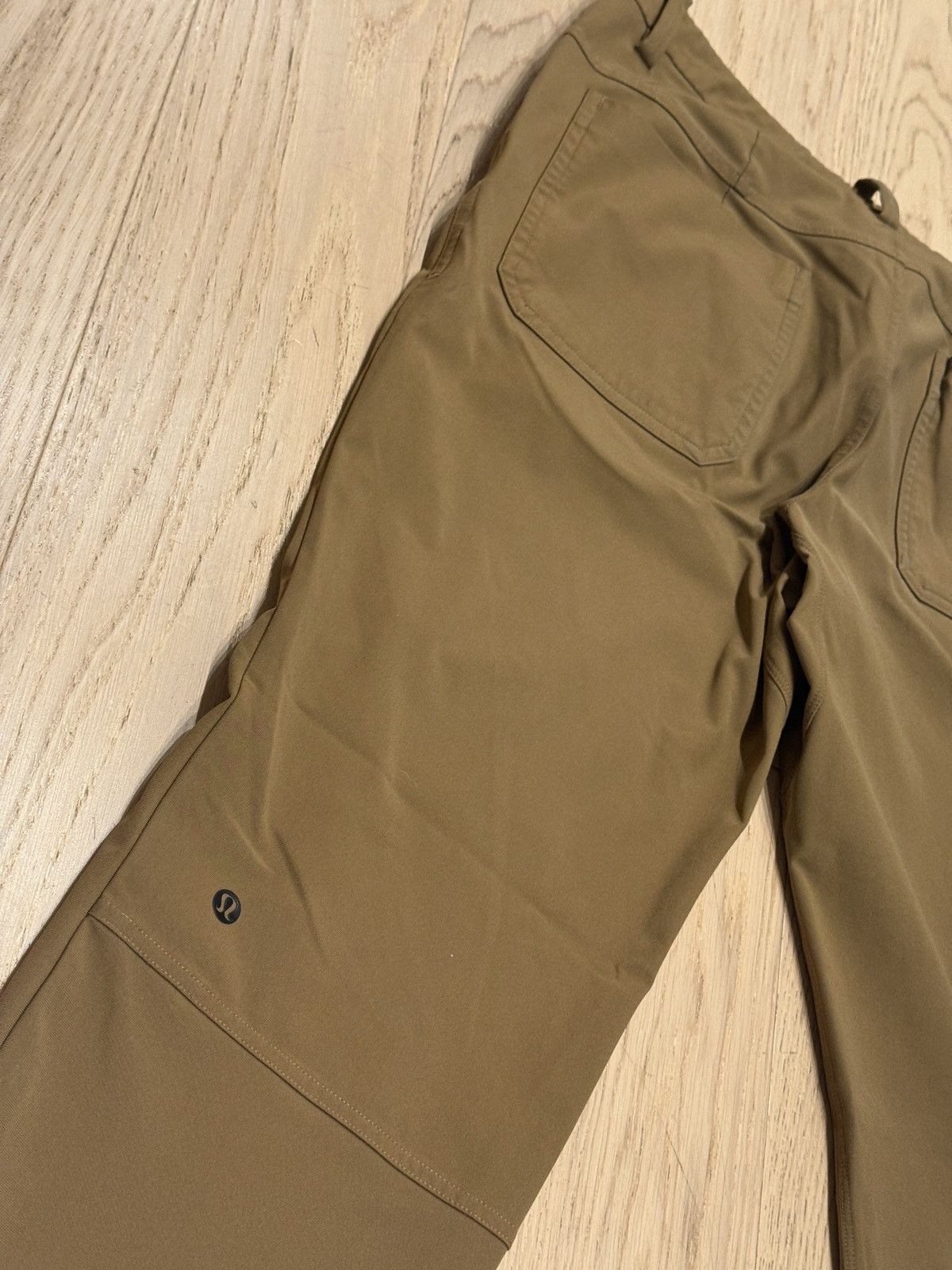 Lululemon Lululemon khaki abc trouser / chino Size US 31 - 5 Thumbnail