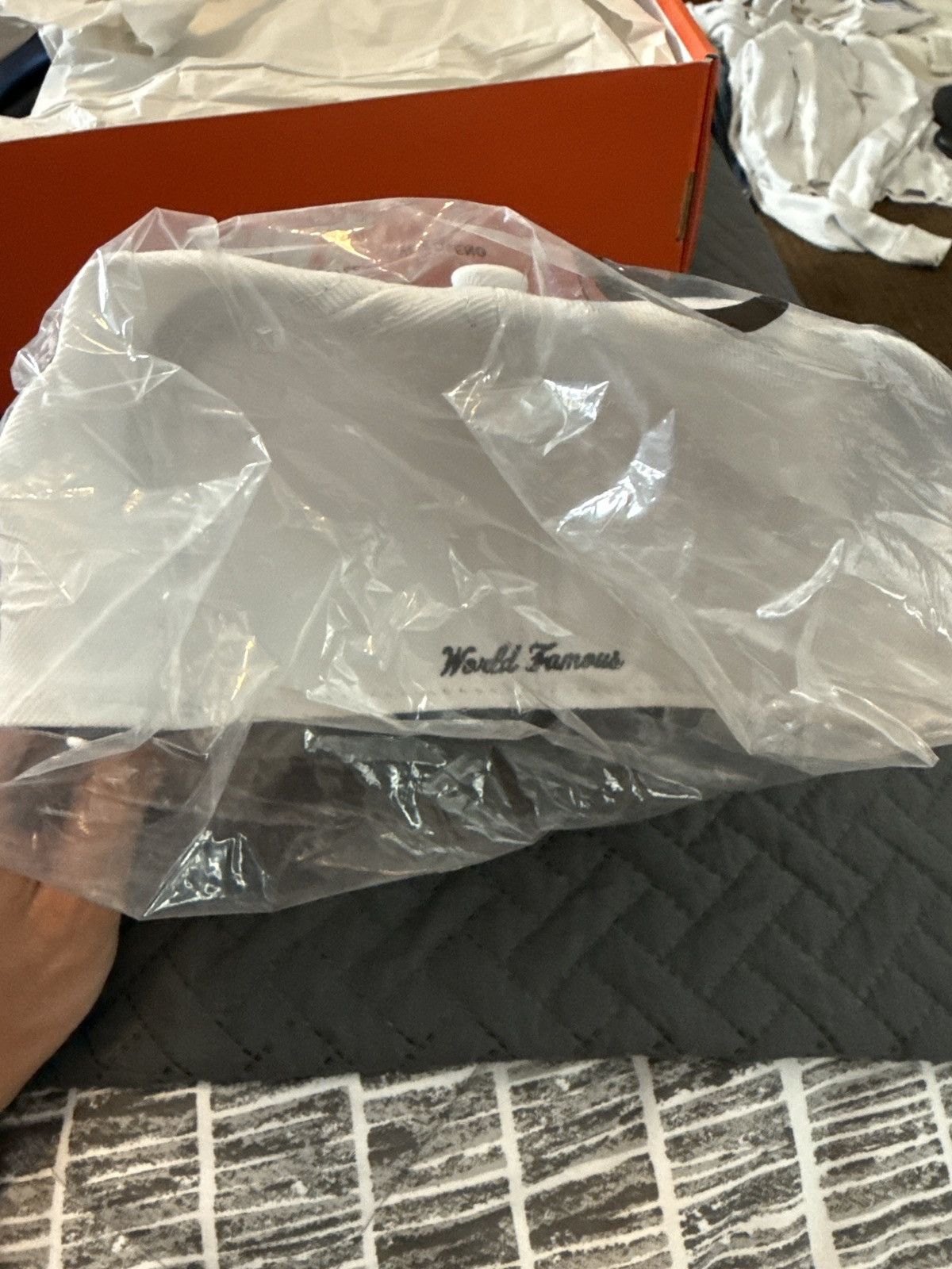 Supreme Supreme Money Box Logo New Era Har White 7 1/2 Size ONE SIZE - 3 Thumbnail