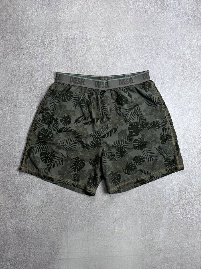 Diesel × Vintage Vintage Diesel Summer Shorts Y2K M Size US 32 / EU 48 - 1 Thumbnail