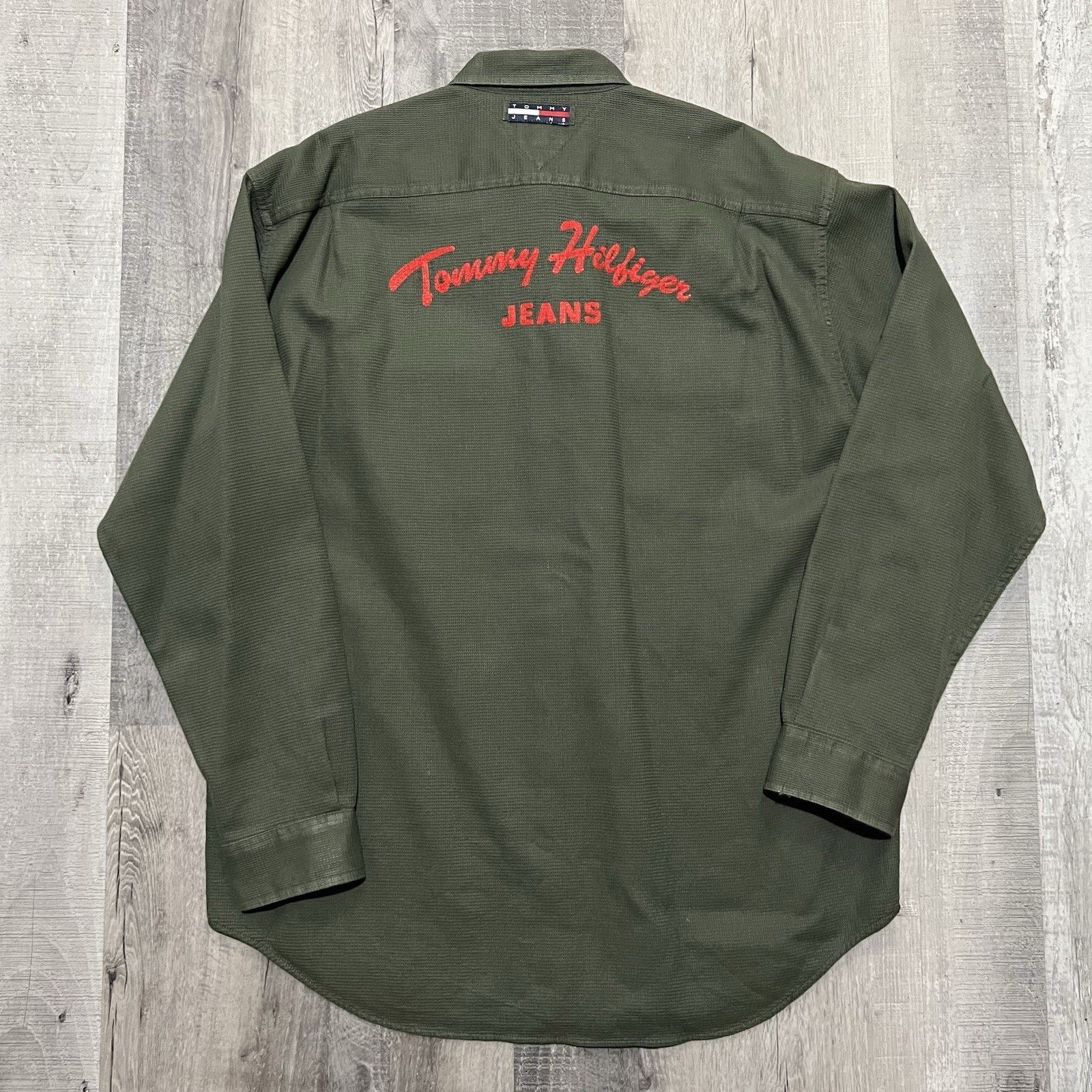 Tommy Hilfiger VTG Tommy Hilfiger Green Chainstitch Spell Out Button Shirt Size US M / EU 48-50 / 2 - 2 Thumbnail
