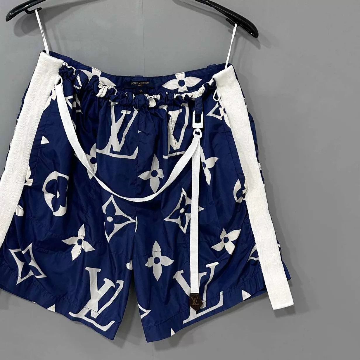 Louis Vuitton LV Monogram Bermuda Shorts 36 Size 26" / US 2 / IT 38 - 3 Thumbnail
