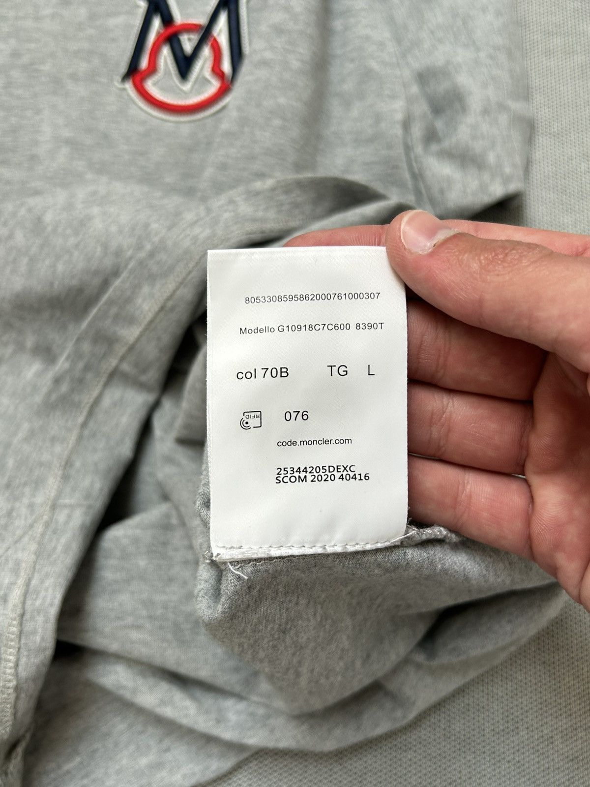 Moncler Moncler t-shirt Size US L / EU 52-54 / 3 - 8 Thumbnail