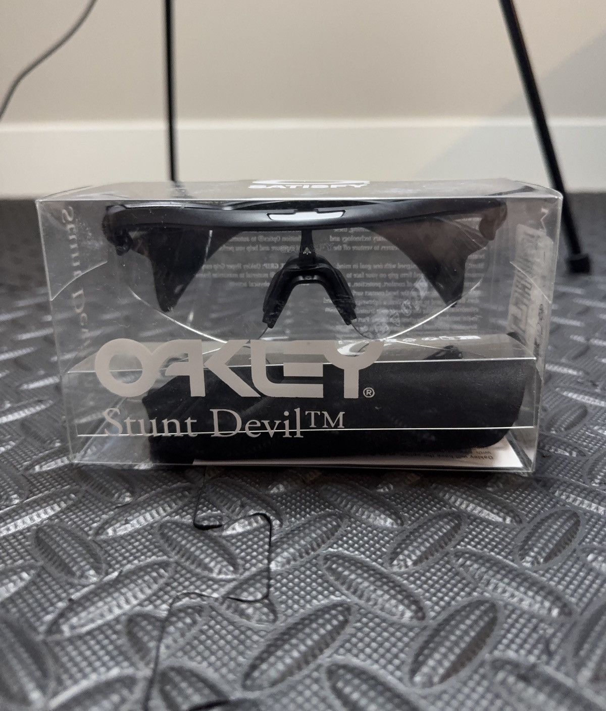 Oakley × Satisfy Satisfy x Oakley Stunt Devil Black Size ONE SIZE - 1 Thumbnail
