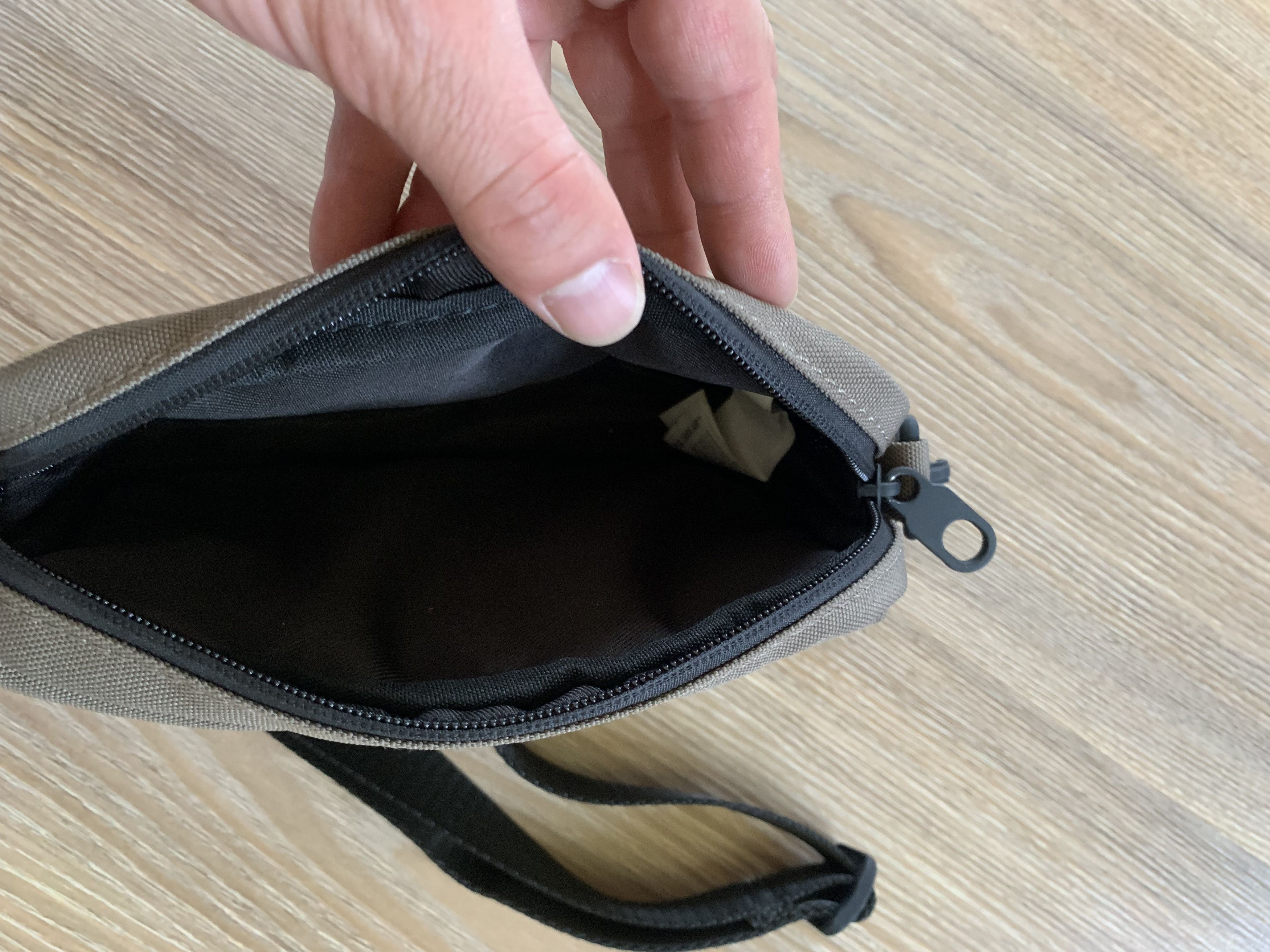 Pull & Bear Pull&Bear Men's Nylon Mini Crossbody Bag Size ONE SIZE - 4 Thumbnail