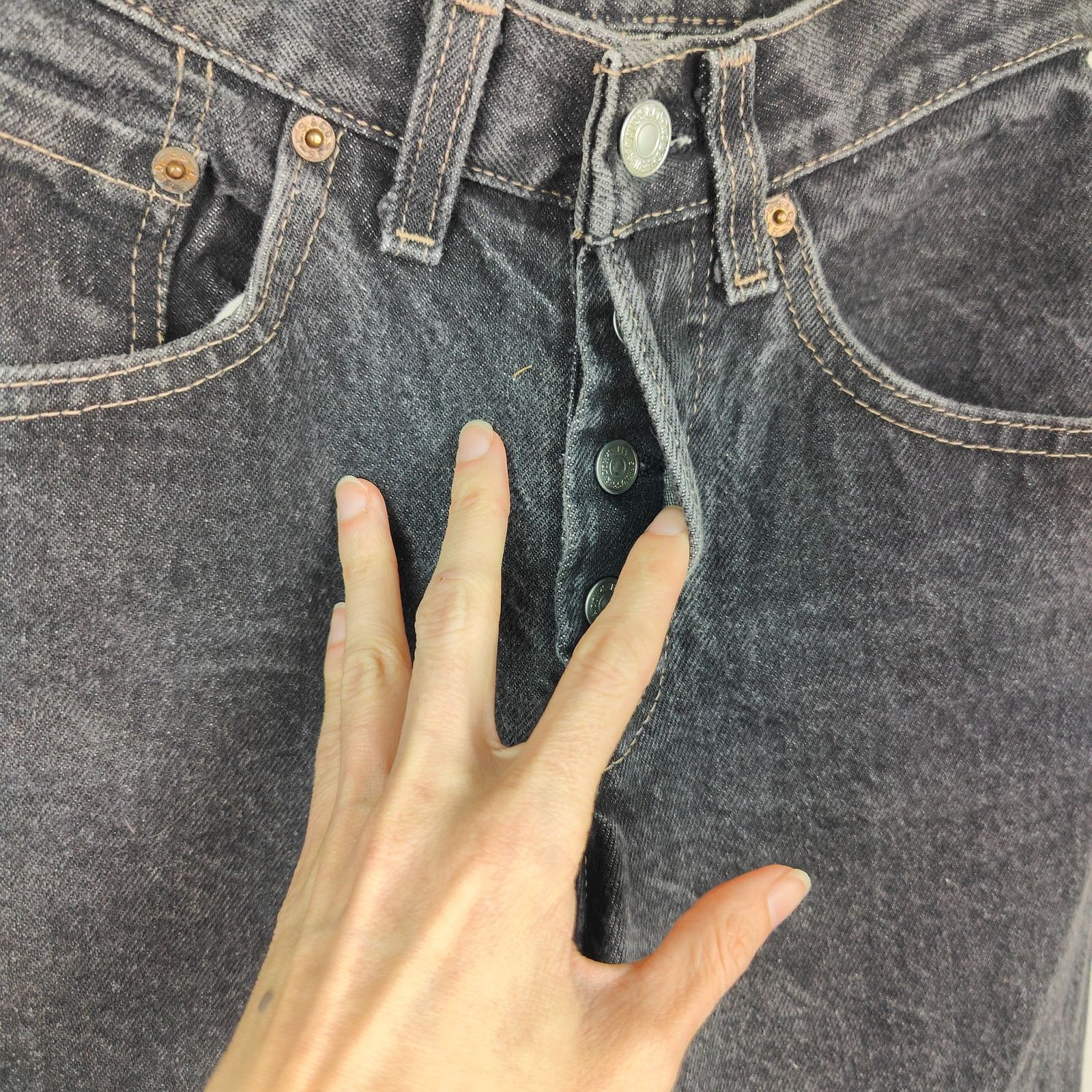 Levi's Vintage Levi's 26501 90s Straight Jeans Womens 25 Black Size 25" / US 0 / IT 36 - 2 Thumbnail