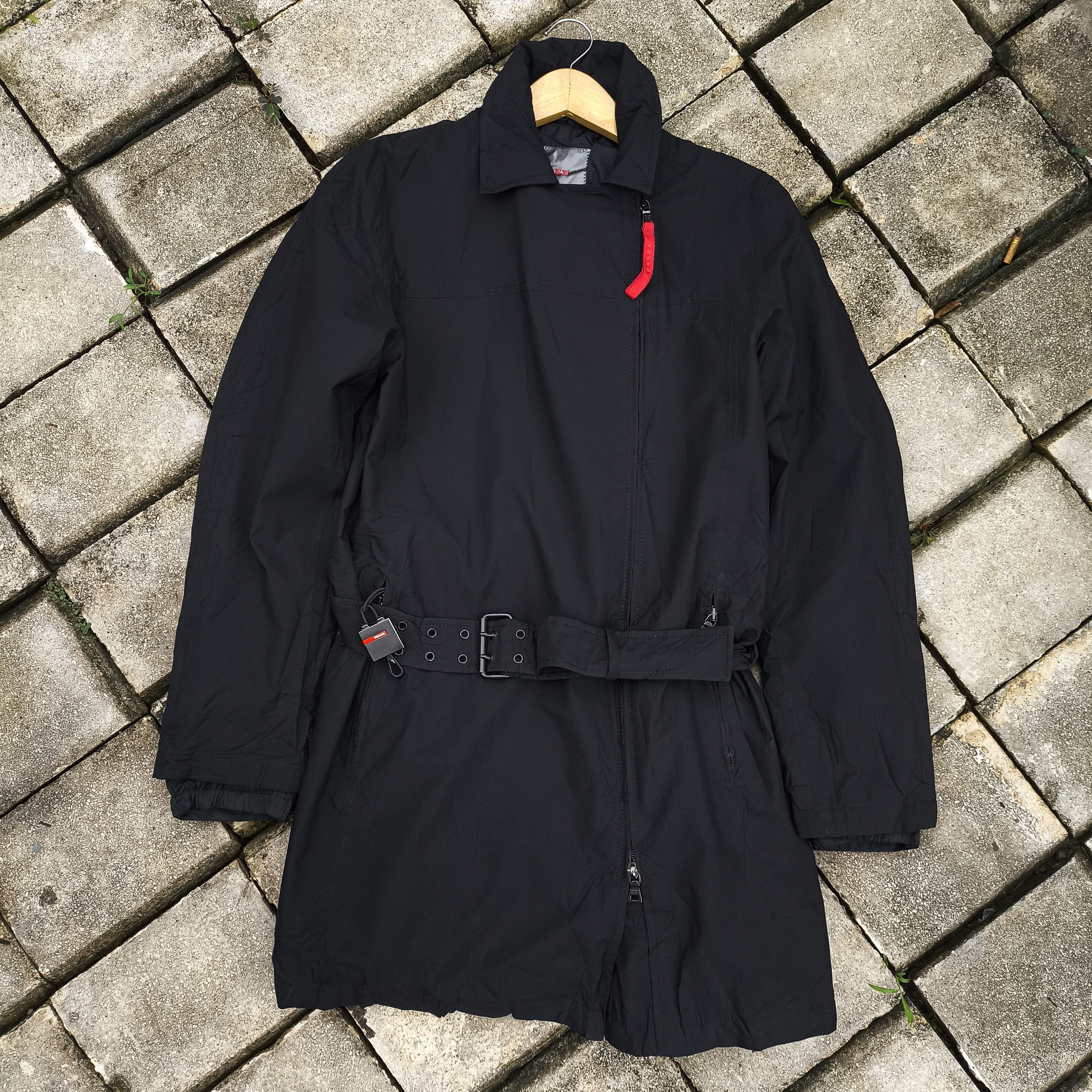 Prada Prada asymmetrical goretex with belt jacket Size M / US 6-8 / IT 42-44 - 1 Thumbnail