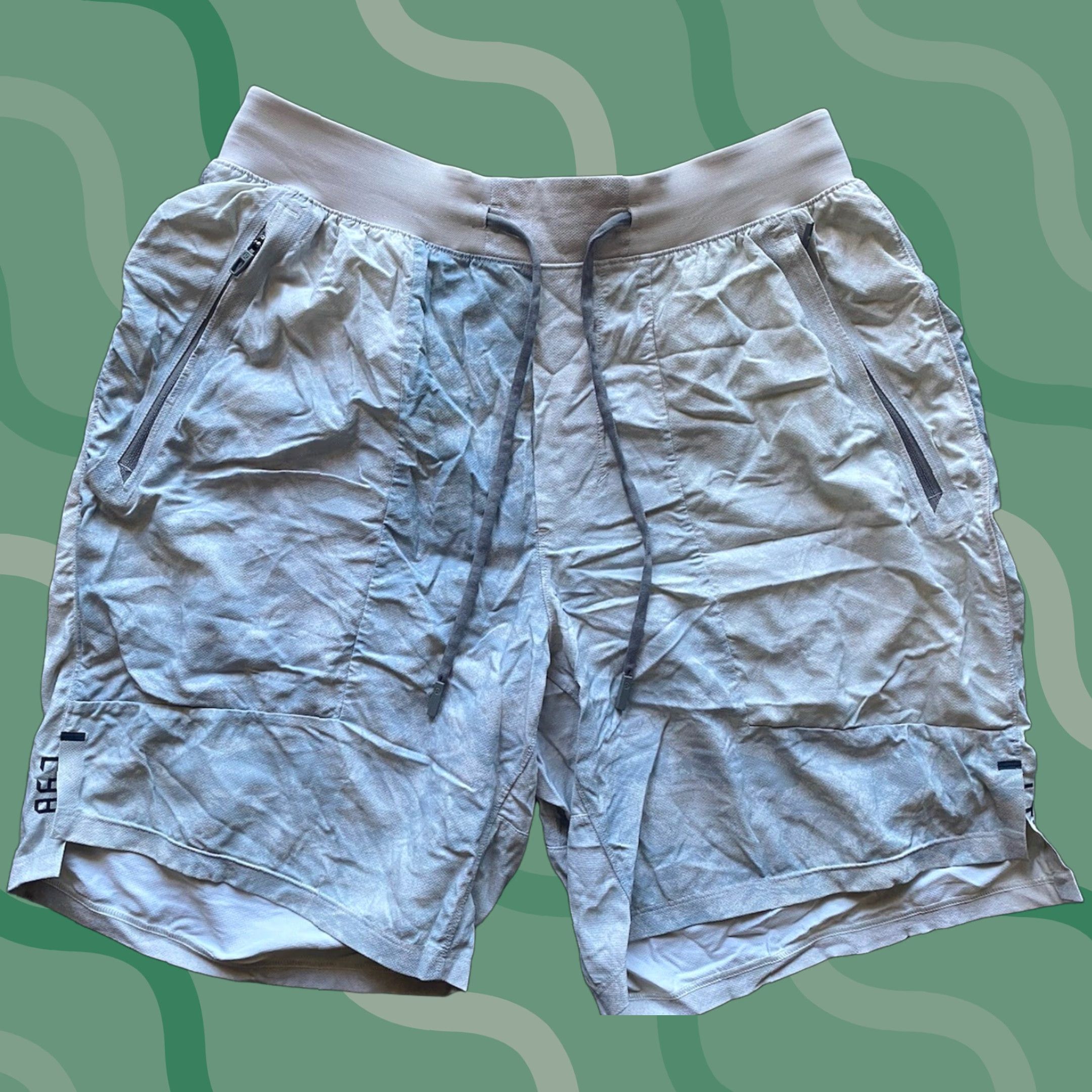 Lululemon Lululemon Shorts License To Train LTT L98 Women’s Size S Multicolor Activewear Shorts Womens S Size 28" / US 6 / IT 42 - 1 Thumbnail