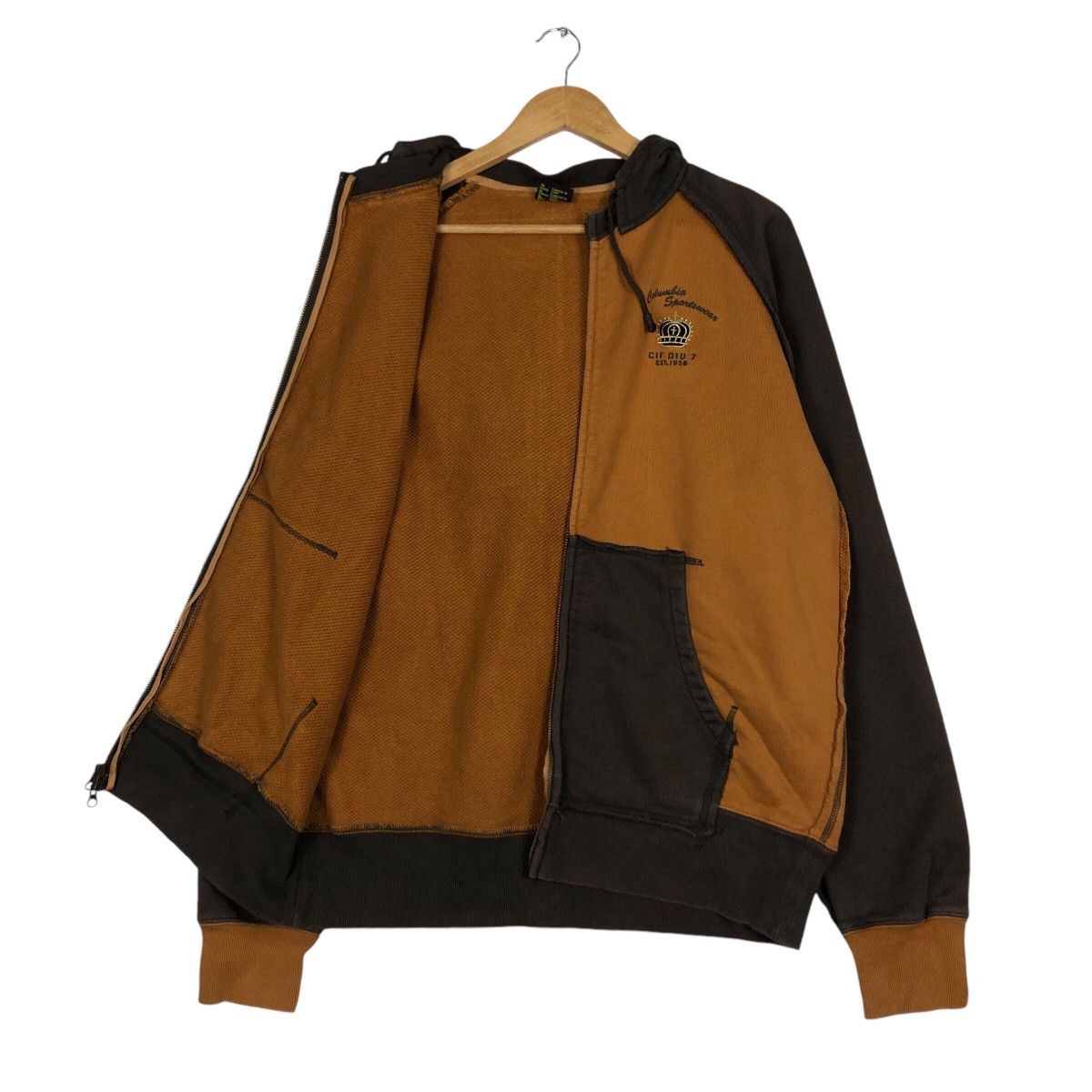 Columbia × Vintage Rare Columbia Sweater Hoodie Hiking Vintage Medium Size US M / EU 48-50 / 2 - 10 Thumbnail
