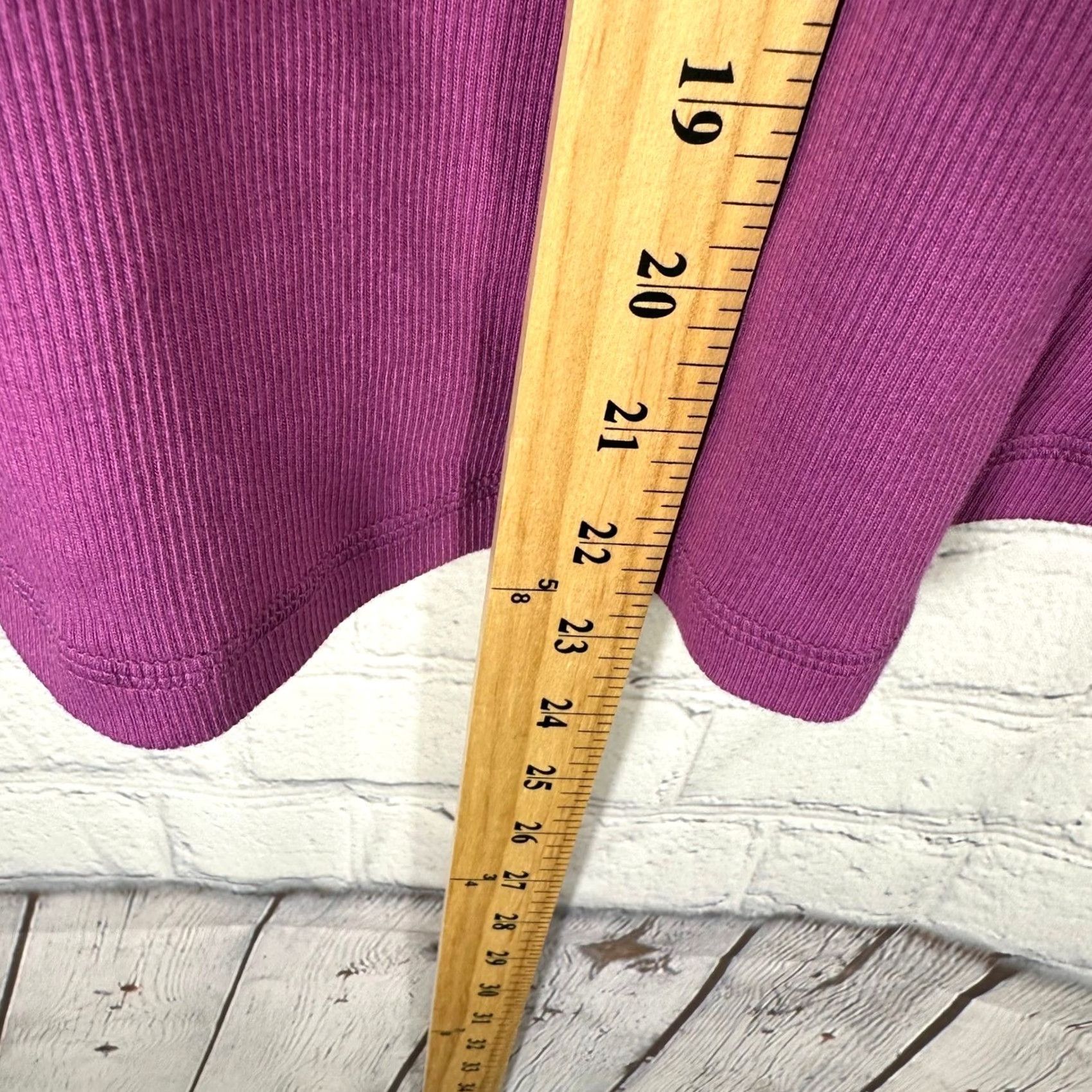 Vintage American Giant Womens Purple Ribbed Notch V-Neck Long Sleeve Top Small USA Size S / US 4 / IT 40 - 6 Thumbnail