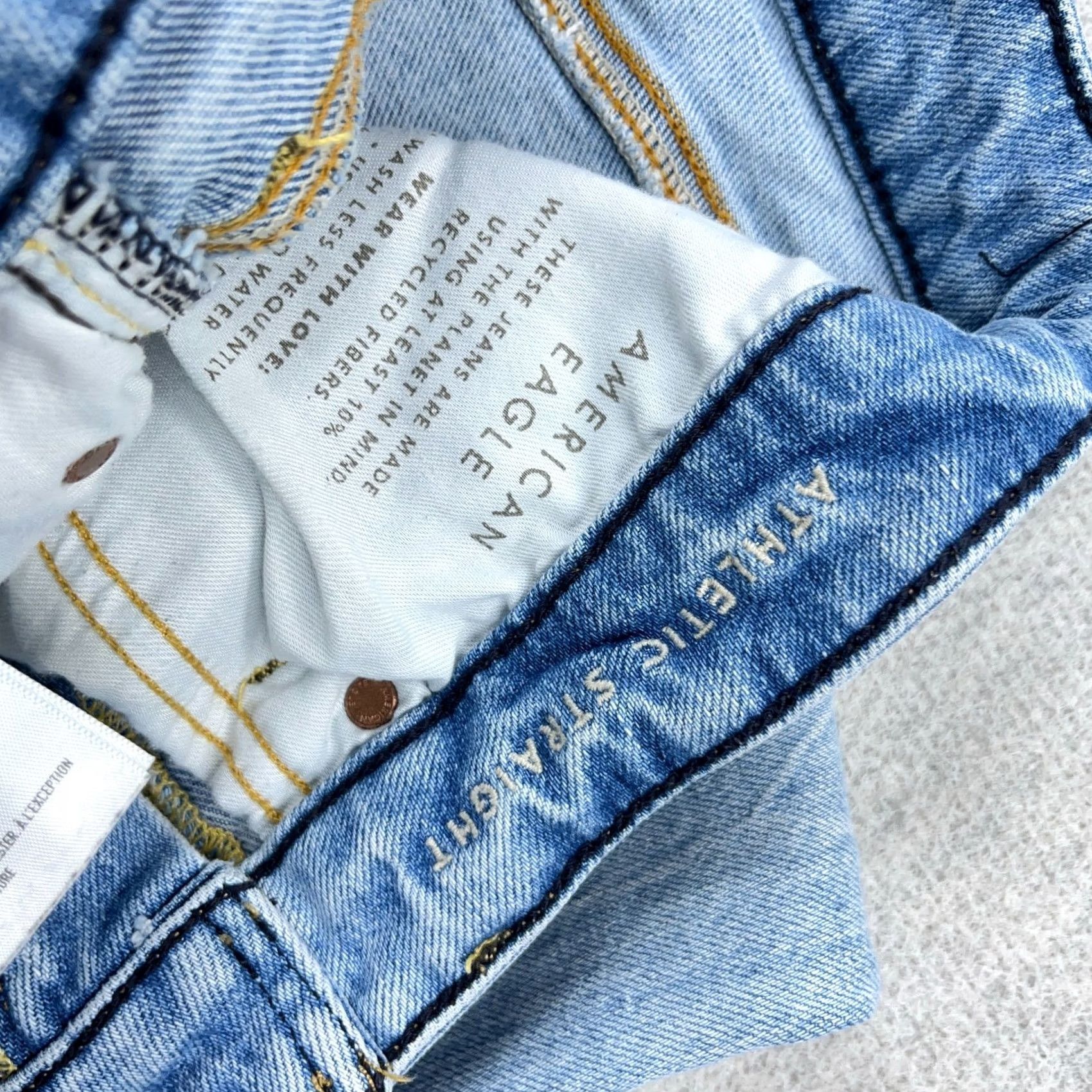 American Eagle Outfitters American Eagle Outfitters Jeans Men 30x32 Athletic Straight Leg Light Wash Blue 5-Pocket Denim Stretch N/A Size US 30 / EU 46 - 4 Thumbnail