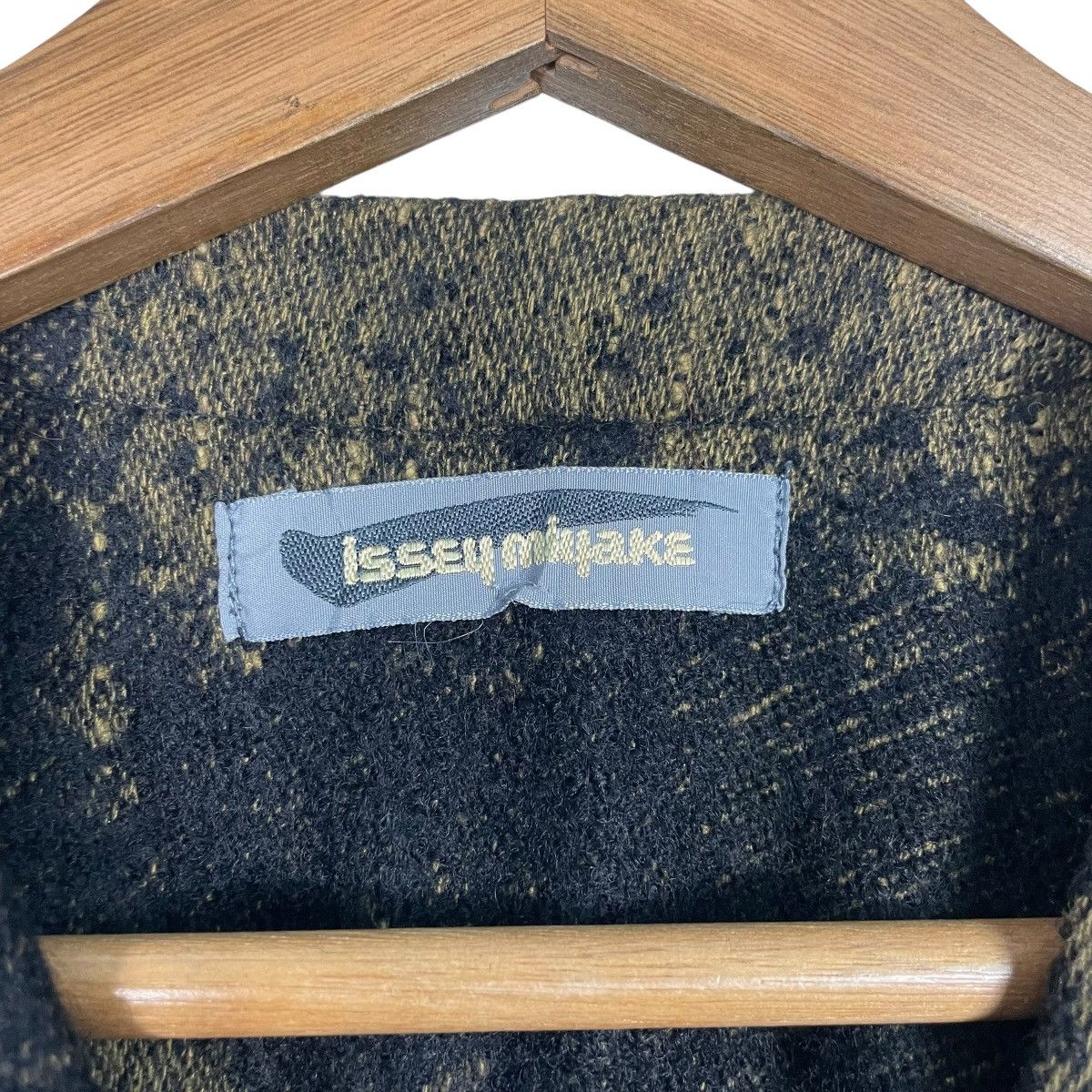 Issey Miyake Vintage 80s Issey Miyake Asymmetrical Wool Jacket Size US M / EU 48-50 / 2 - 14 Thumbnail