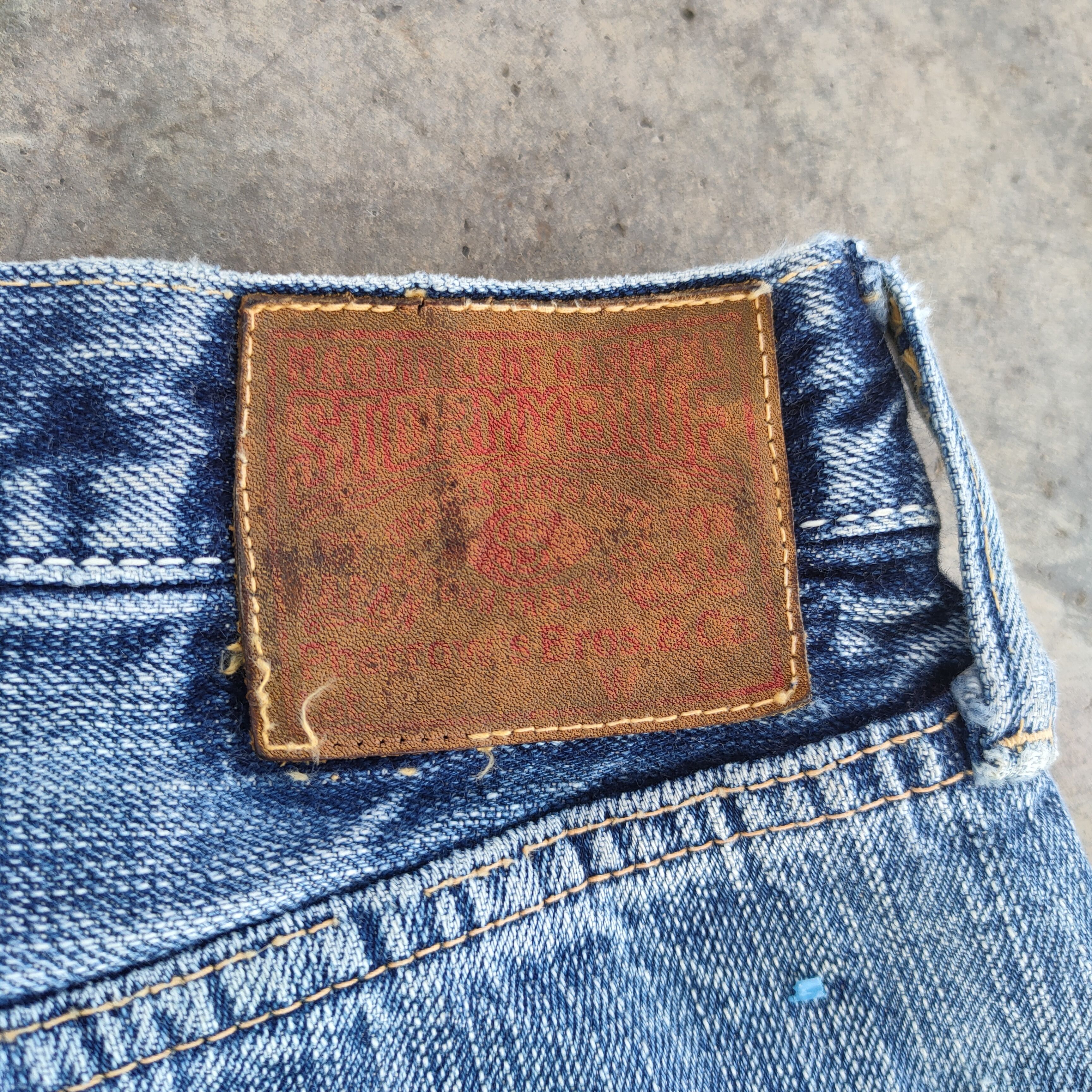 Japanese Brand VINTAGE STORMYBLUE SALVEDGE BUTTON FLY FADED JEANS DENIM Size US 32 / EU 48 - 13 Thumbnail