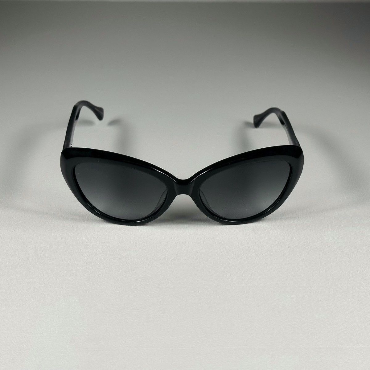 Vera Wang Vera Wang Flowen V282 Black Cat Eye Sunglasses Size ONE SIZE - 1 Thumbnail