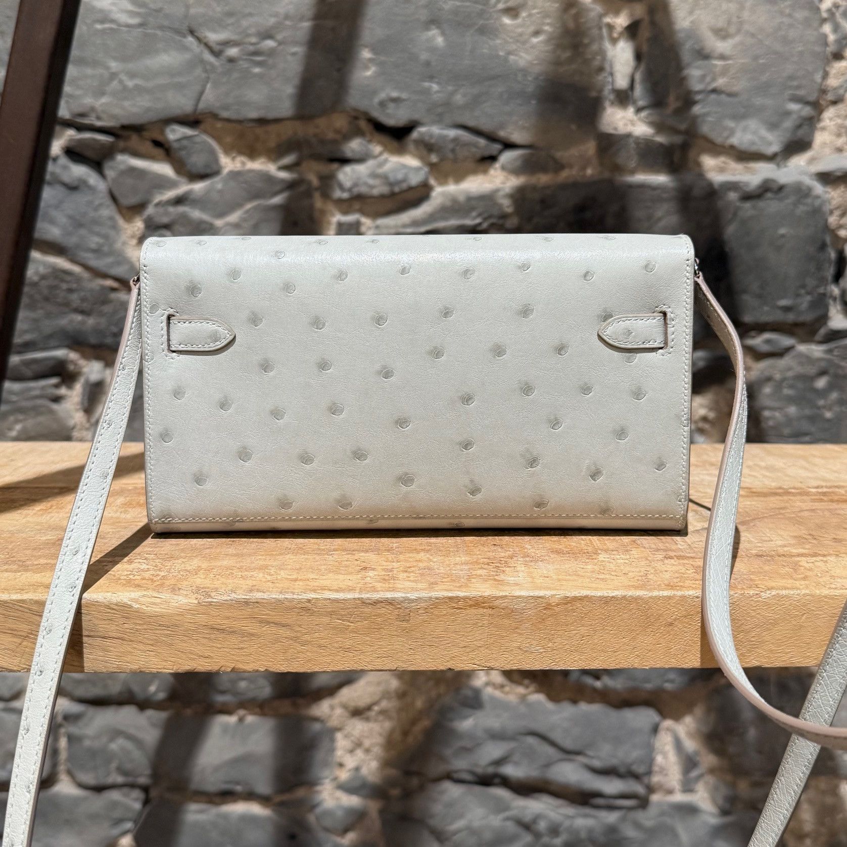 Hermes Hermès 2023 Gris Perle Ostrich Kelly To Go Wallet On Strap Size ONE SIZE - 4 Thumbnail