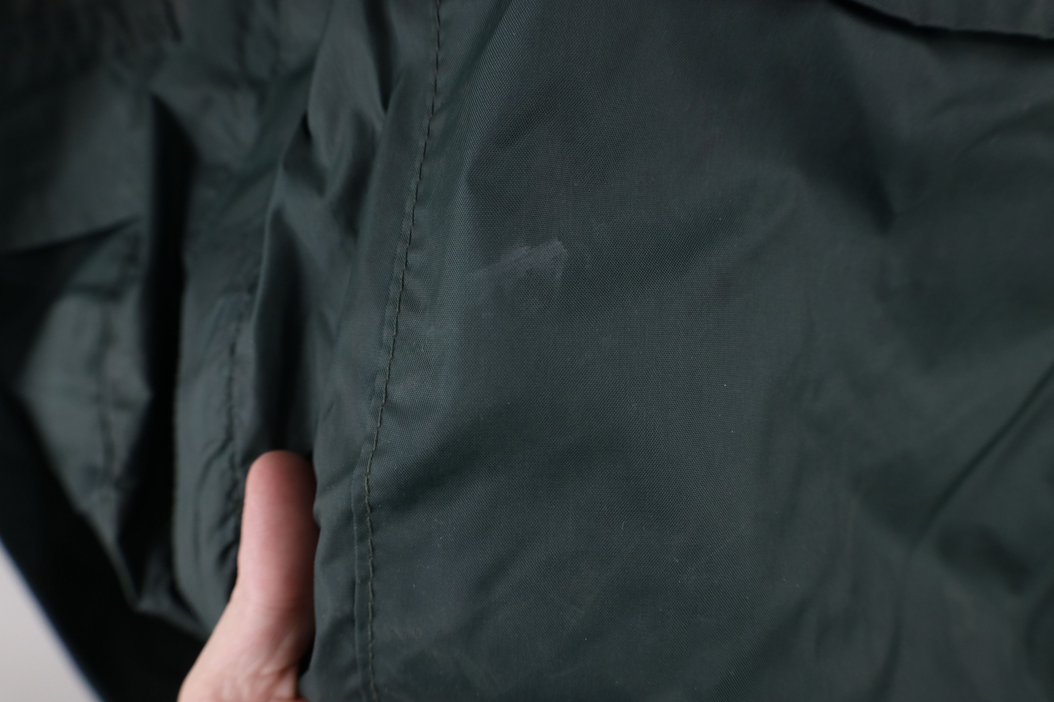 Vintage Vintage 90s Streetwear Hooded Rain Windbreaker Jacket Green Size US XL / EU 56 / 4 - 5 Thumbnail