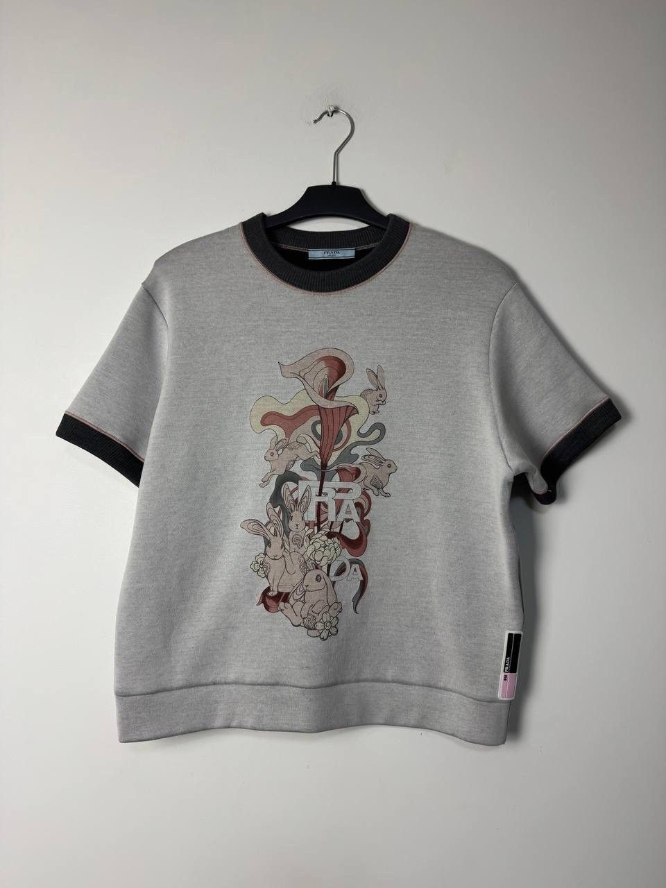 Prada FW17 Prada Bunny Print Short-Sleeved Sweatshirt Size L / US 10 / IT 46 - 1 Thumbnail
