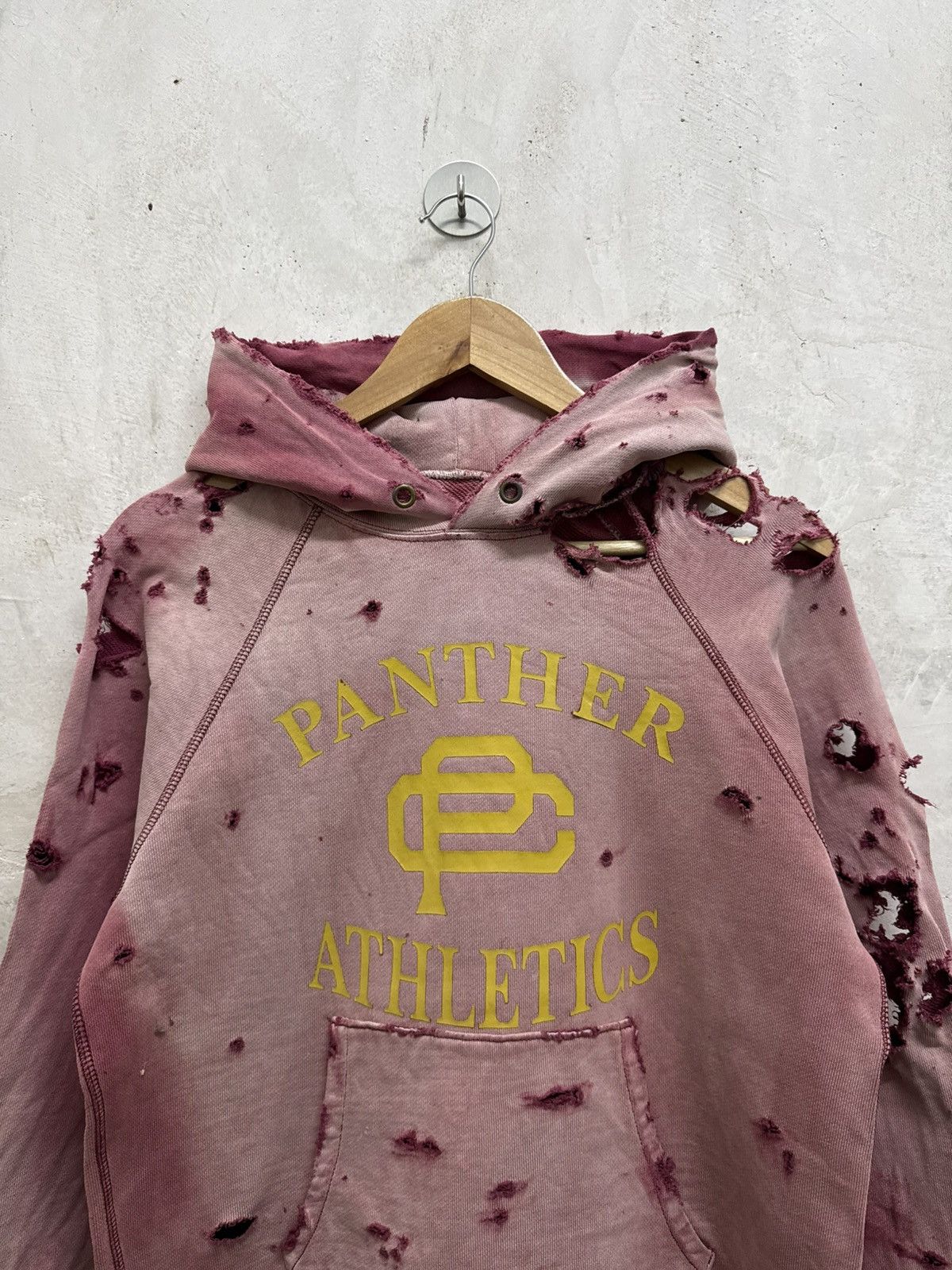 Champion 2000s Distressed Champion Panther Athletic Hoodie Size US S / EU 44-46 / 1 - 3 Thumbnail