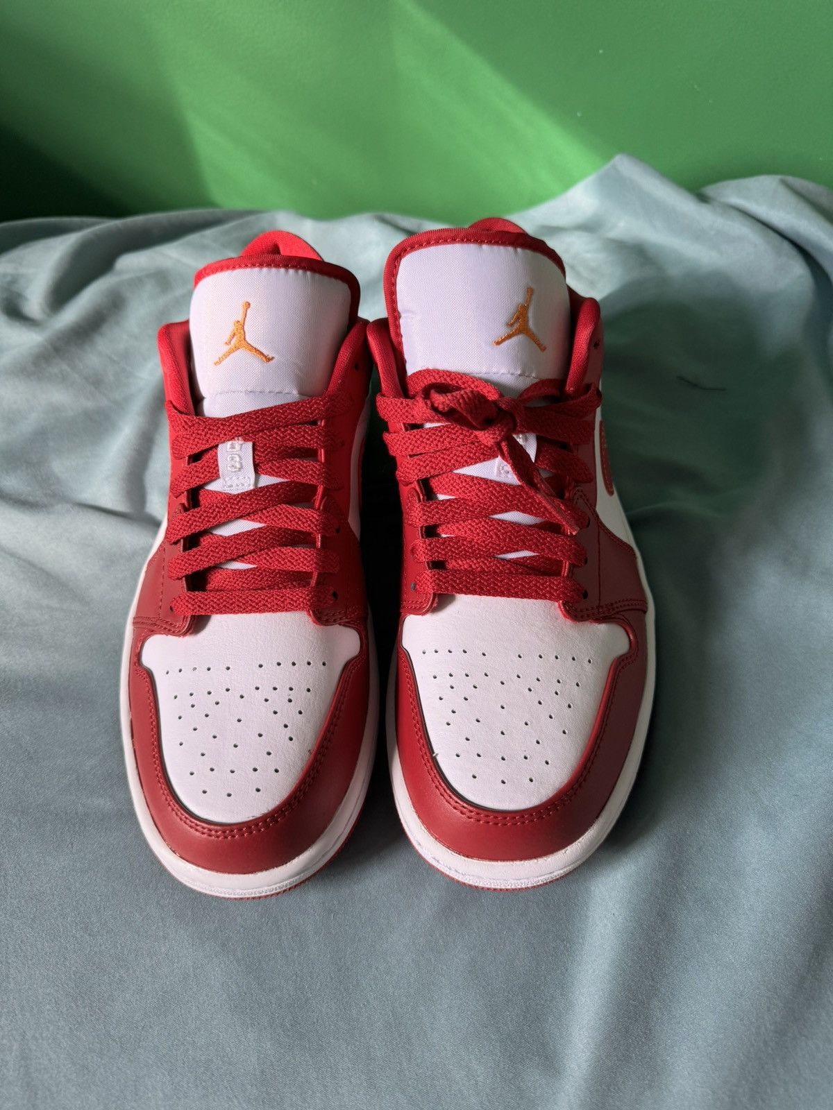 Nike Nike Air Jordan 1 Low Cardinal Red 2022 Size US 9 / EU 42 - 7 Thumbnail