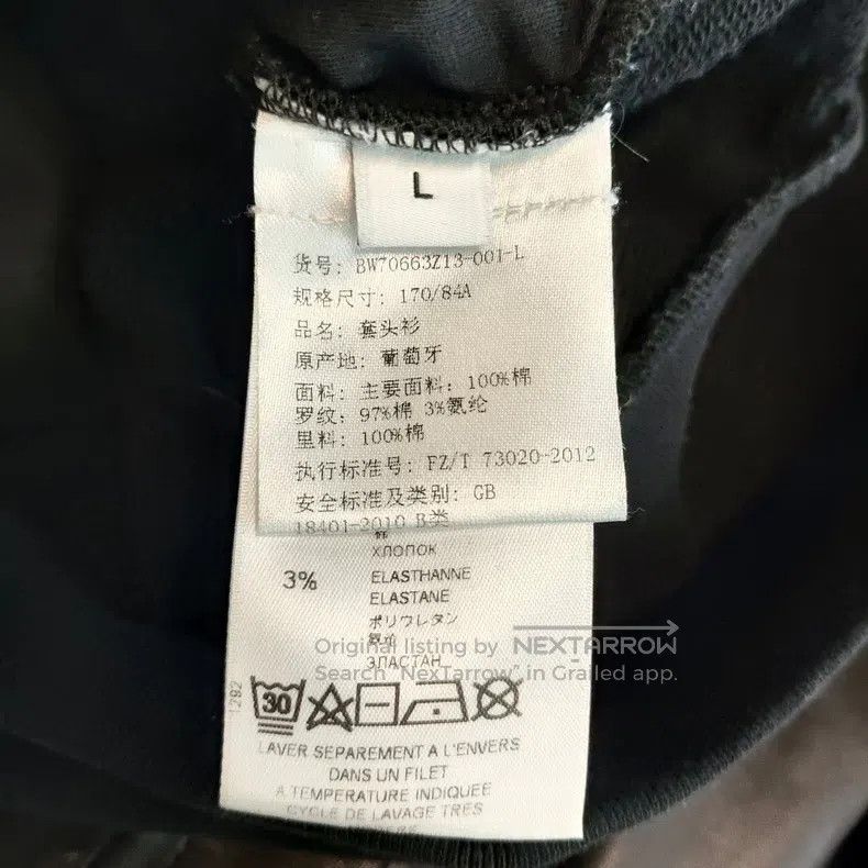 Givenchy Givenchy Black Crewneck Sweatshirt, Size L, Style 250326LC Size US L / EU 52-54 / 3 - 5 Thumbnail