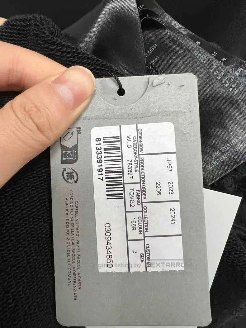Balenciaga Balenciaga Black Logo Distressed Hoodie. Size US L / EU 52-54 / 3 - 4 Thumbnail