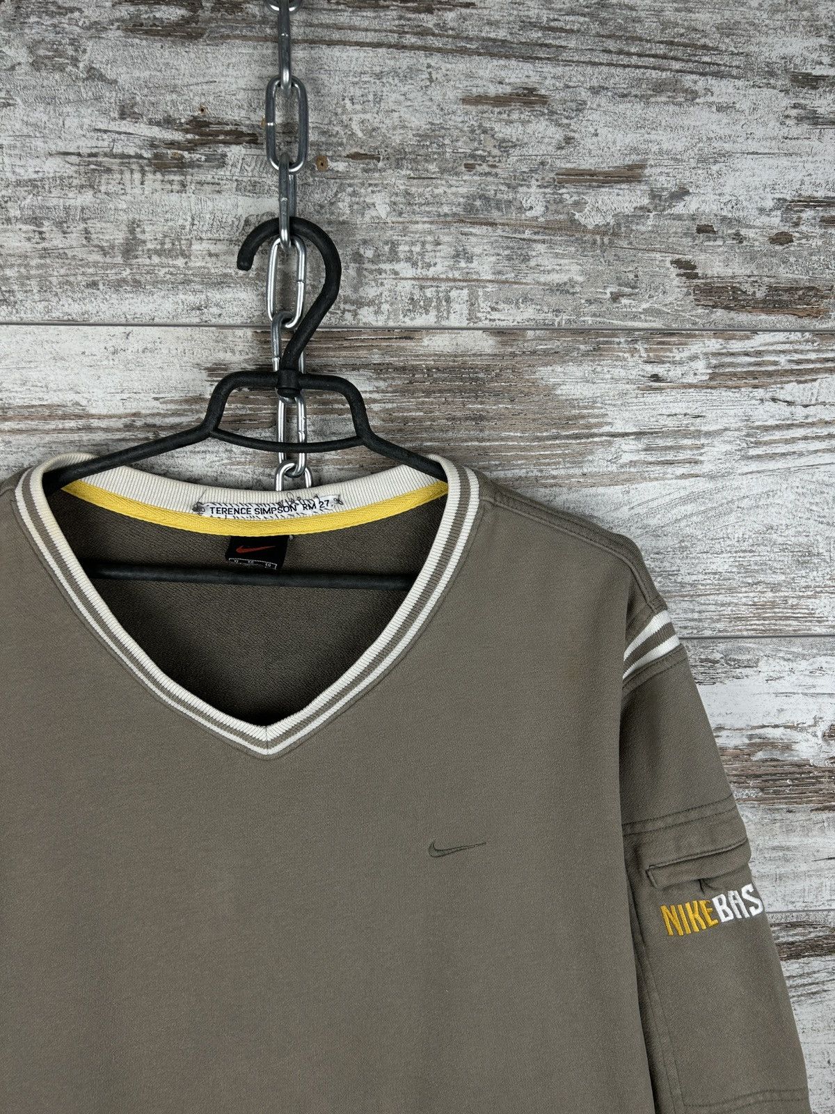 Nike Mens Vintage Nike Basketball Sweatshirt basic swoosh brown Size US XL / EU 56 / 4 - 4 Thumbnail