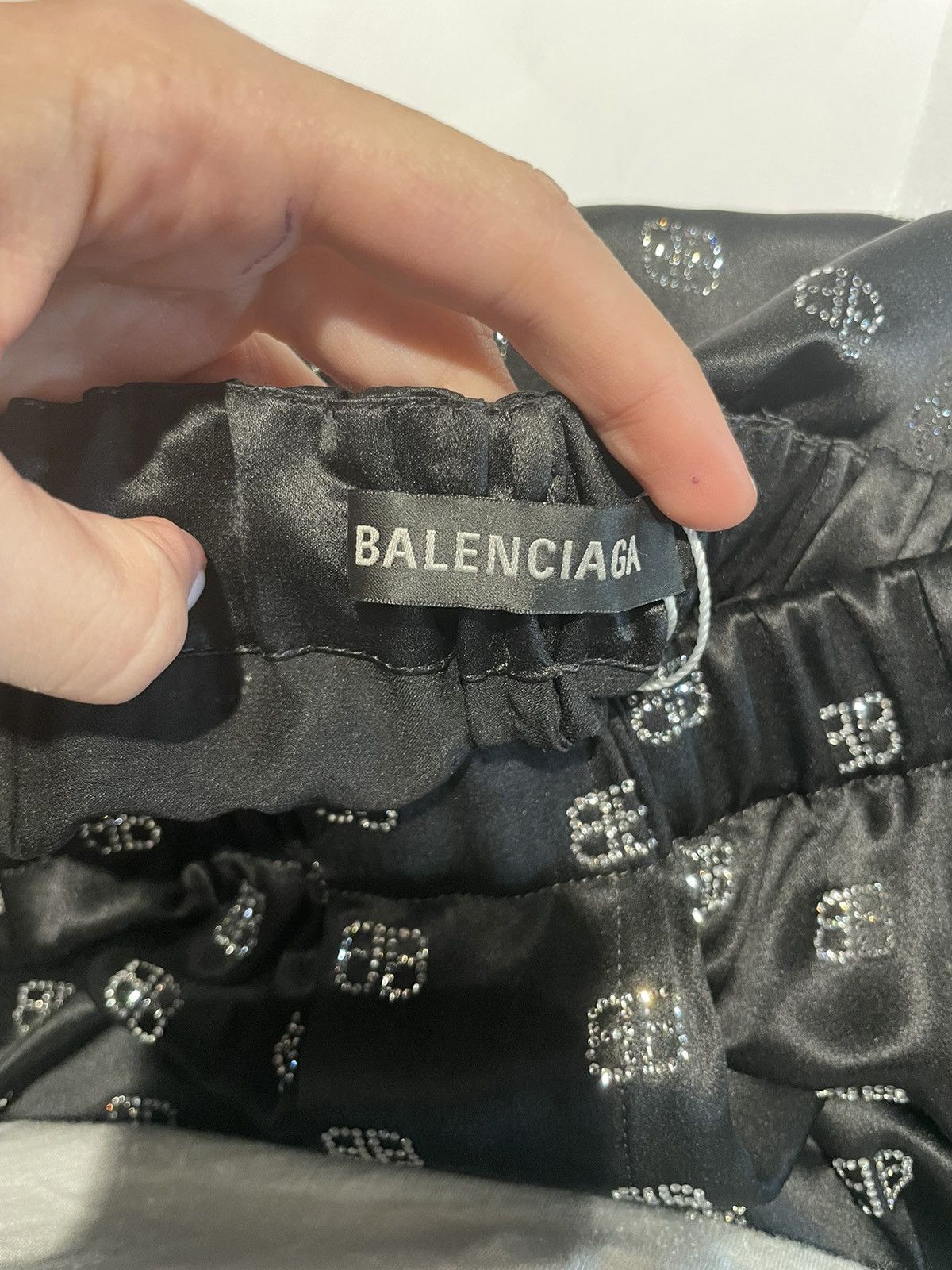 Balenciaga RHINESTONE-EMBELLISHED PYJAMA PANTS Size 25" / US 0 / IT 36 - 4 Thumbnail