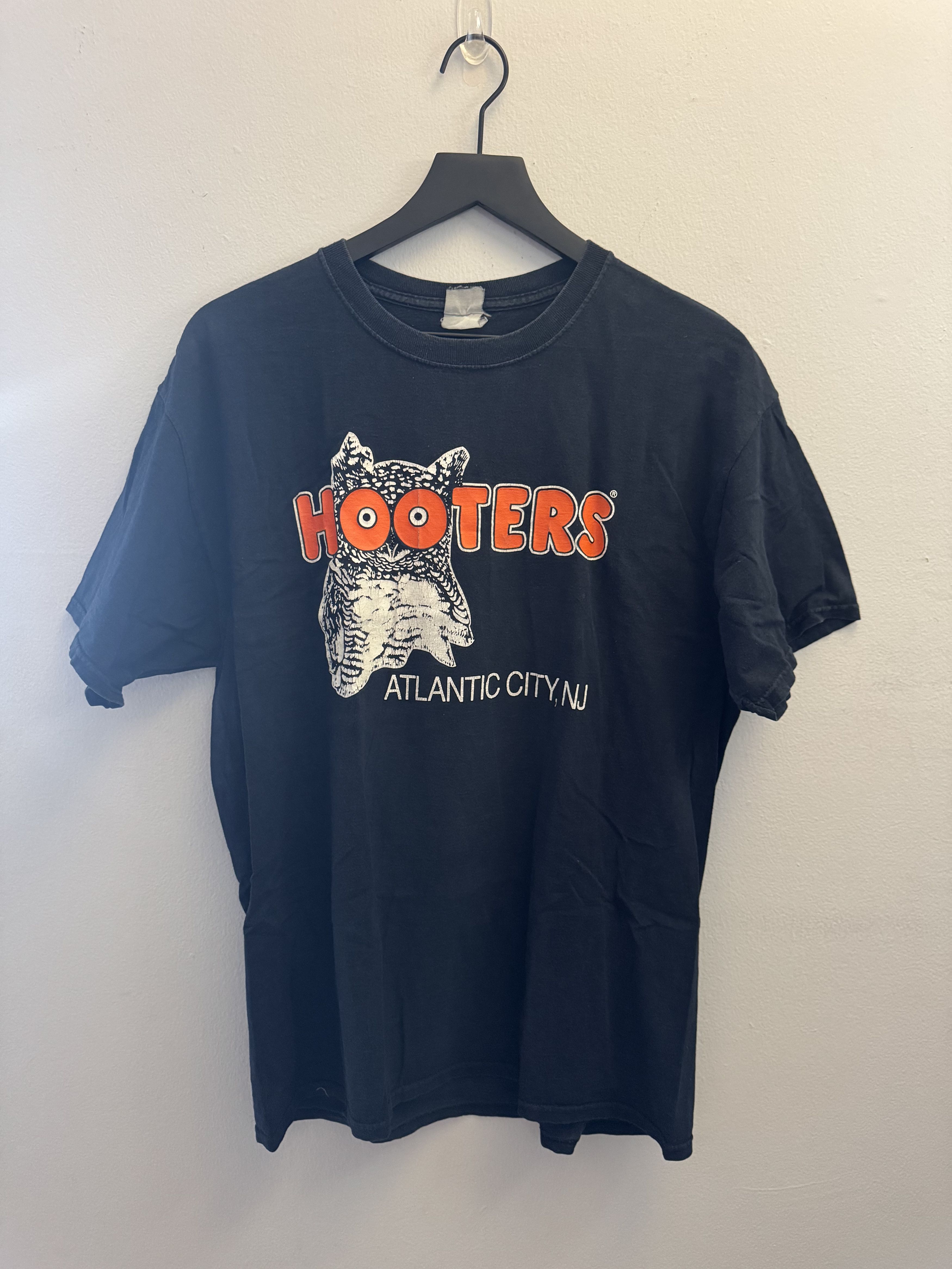 Other Hooters Atlantic City New Jersey NJ T-Shirt Tee Size US L / EU 52-54 / 3 - 1 Thumbnail