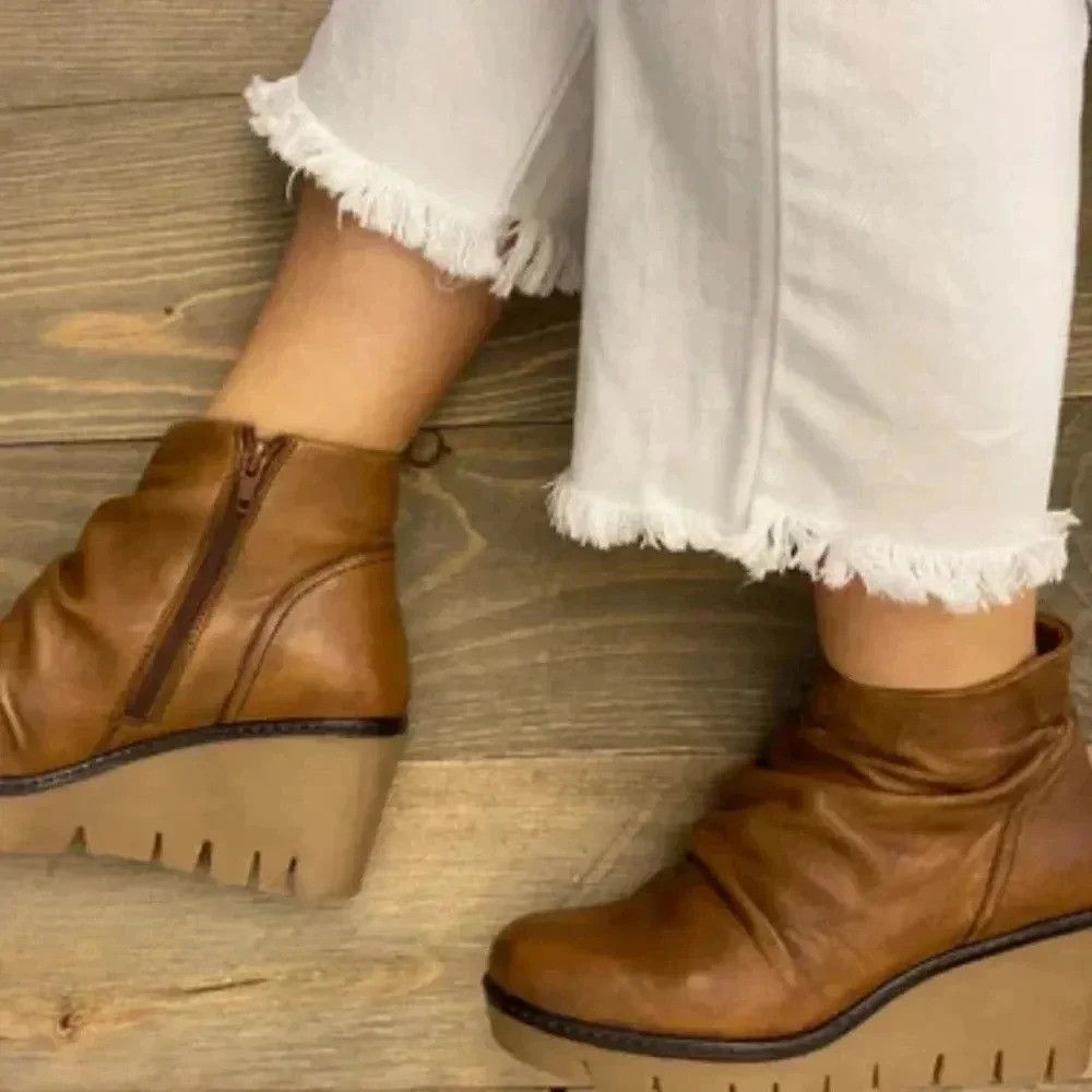 Diba True NIFT TEE by Diba True Leather Platforms New Size US 11 / IT 41 - 2 Thumbnail