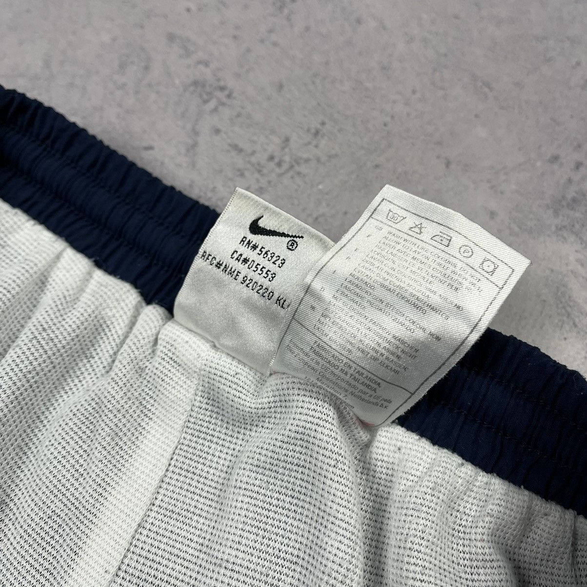 Nike Vintage Nike swoosh y2k drill nylon track pants 90’s Size US 34 / EU 50 - 7 Thumbnail