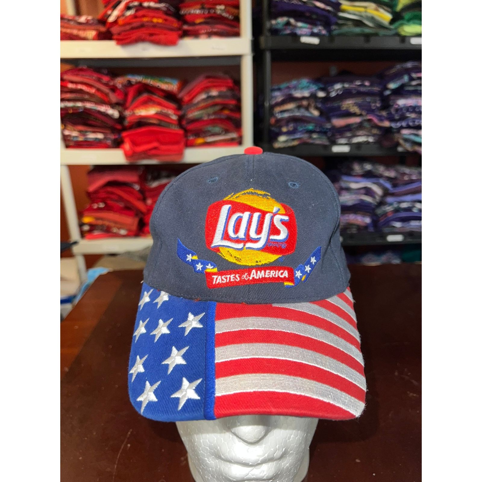 Vintage Vintage Lays Hat Tastes Of America Lay's Chips Graphic Cap Size ONE SIZE - 1 Thumbnail