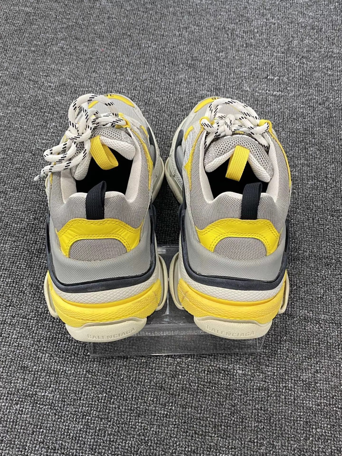 Balenciaga Balenciaga Triple S Dad Shoes 98 New 38 Yellow-Gray Size US 7.5 / IT 37.5 - 5 Thumbnail