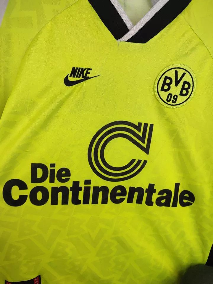 Nike 1995-96 Borussia Dortmund Home #10 Moller MEN S FOOTBALL Size US S / EU 44-46 / 1 - 10 Thumbnail