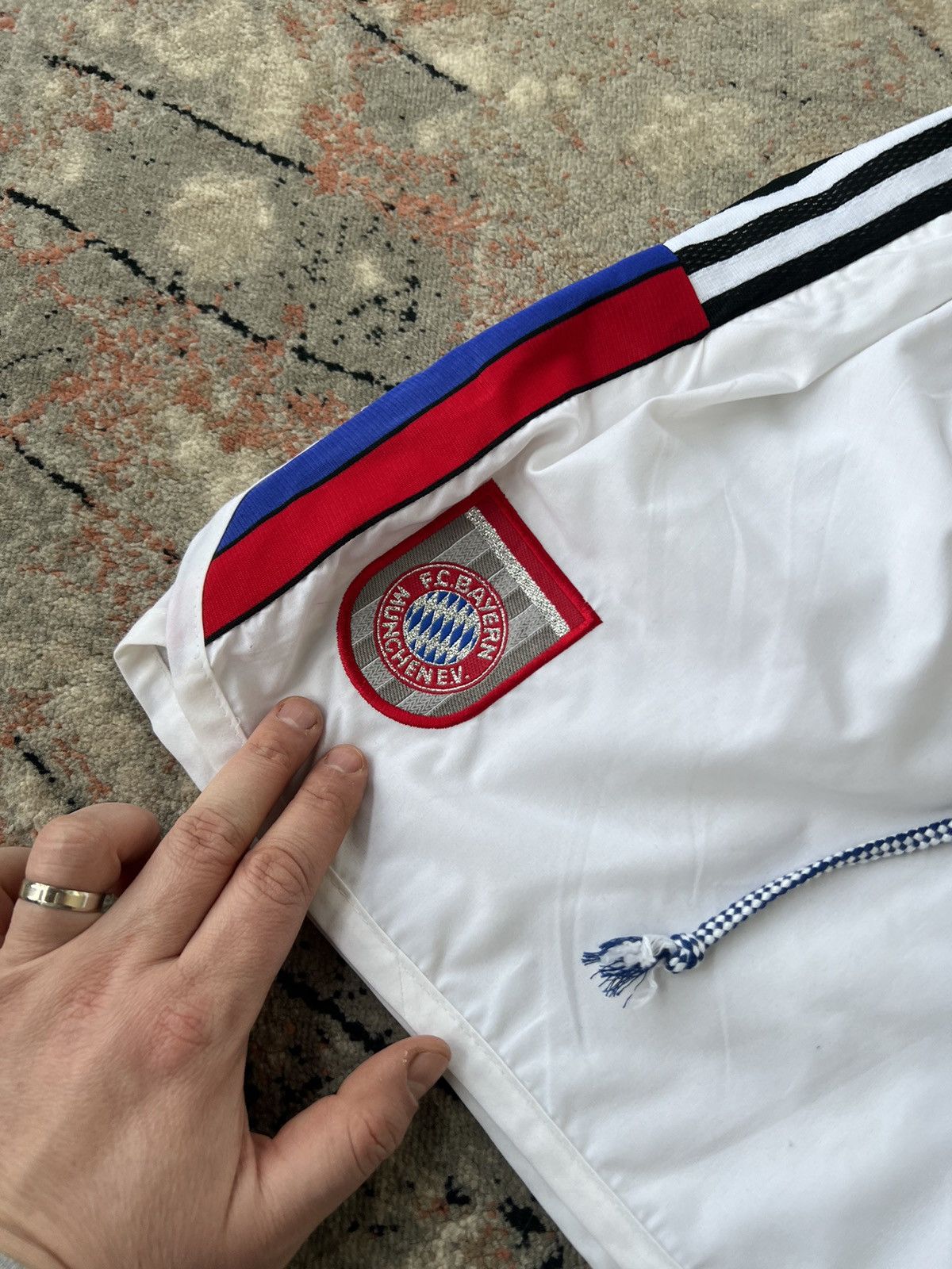 Adidas × Vintage Vintage Adidas F.C. Bayern Shorts Made In England Size US 36 / EU 52 - 2 Thumbnail
