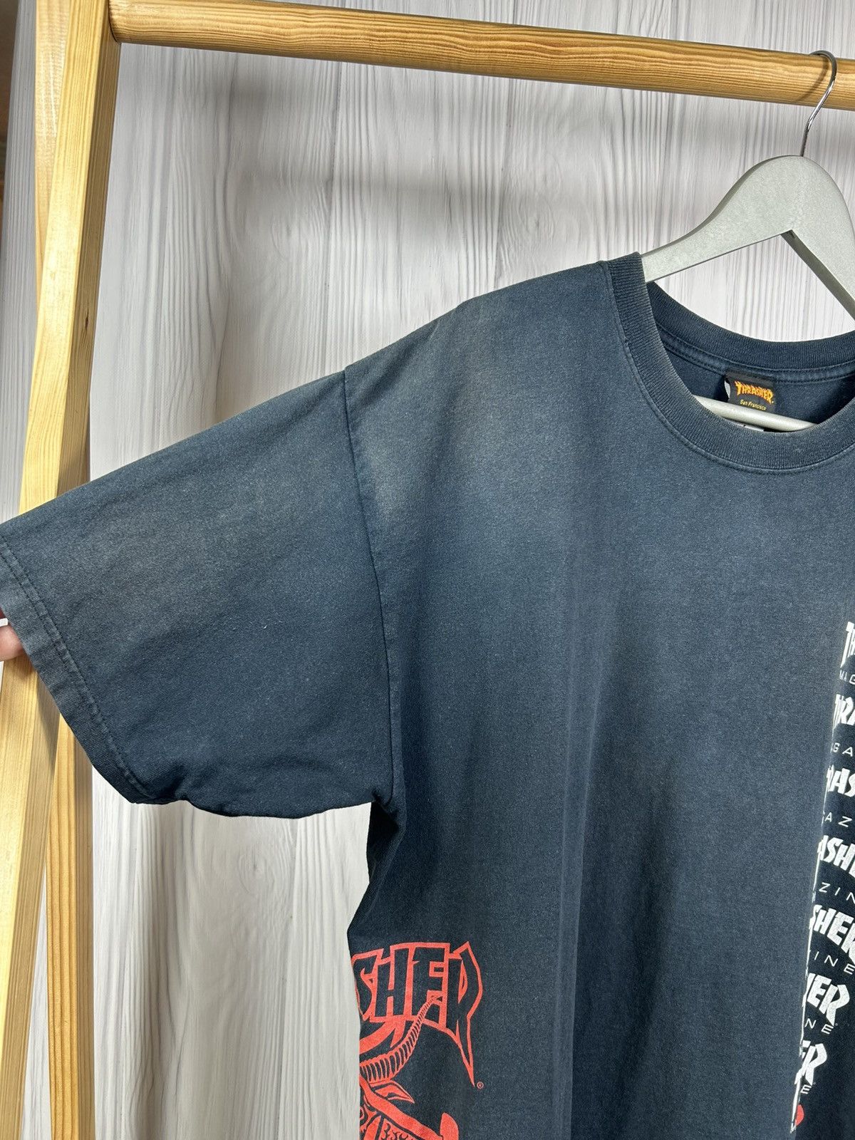 Thrasher × Vintage Vintage Thrasher Pentagram T-Shirt Size L Sunfaded Size US L / EU 52-54 / 3 - 6 Thumbnail