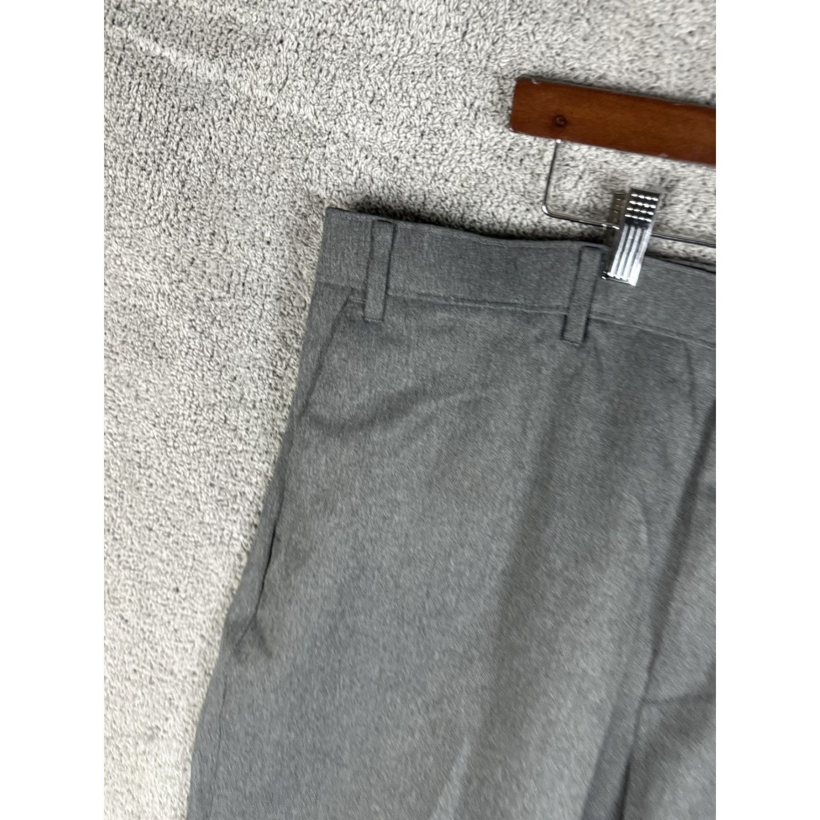 Levi's Levi's Action Slacks Pants Mens 40x30 Gray Dress Chino Straight Leg 4050-76 Size US 40 / EU 56 - 2 Thumbnail