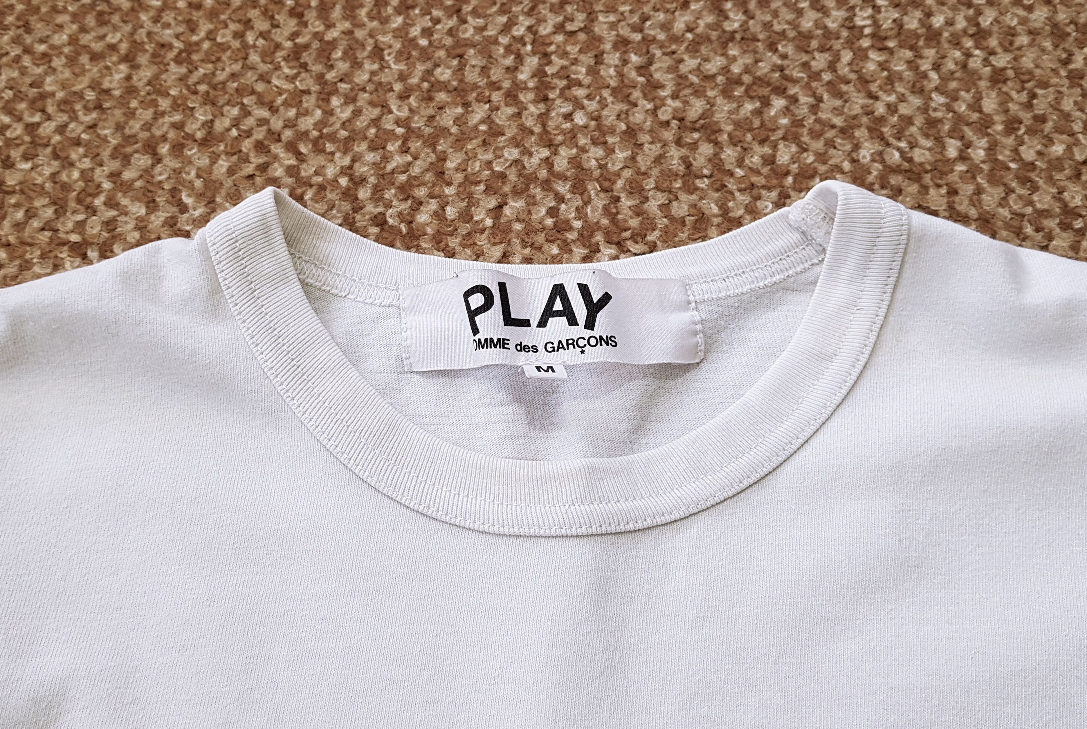 Comme des Garcons PLAY Comme des Garcons PLAY CDG T Shirt made in Japan sz M Size US M / EU 48-50 / 2 - 7 Thumbnail