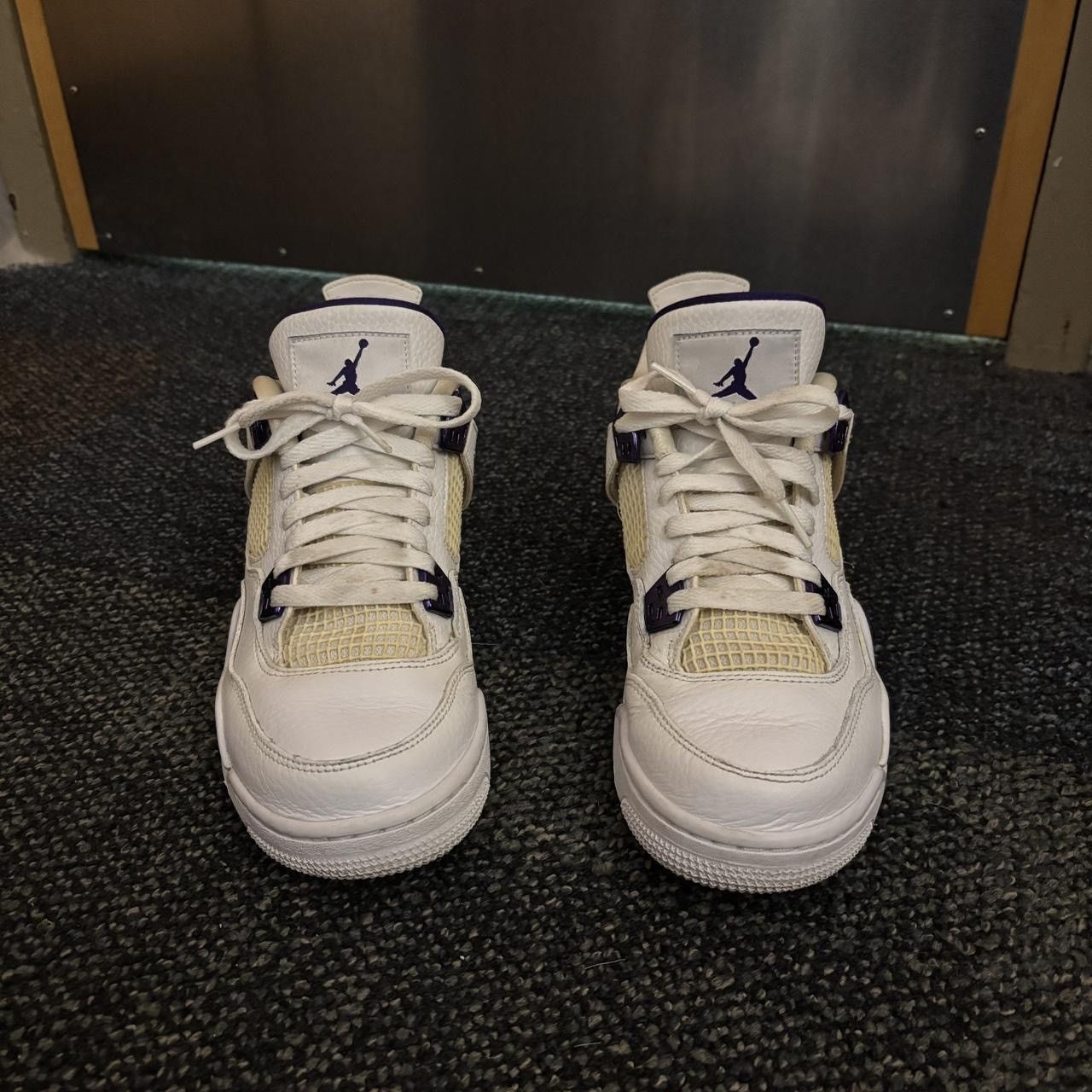 Jordan Brand × Nike Air Jordan 4 Retro ‘Purple Metallic’ 8.5W Size US 8.5 / IT 38.5 - 4 Thumbnail