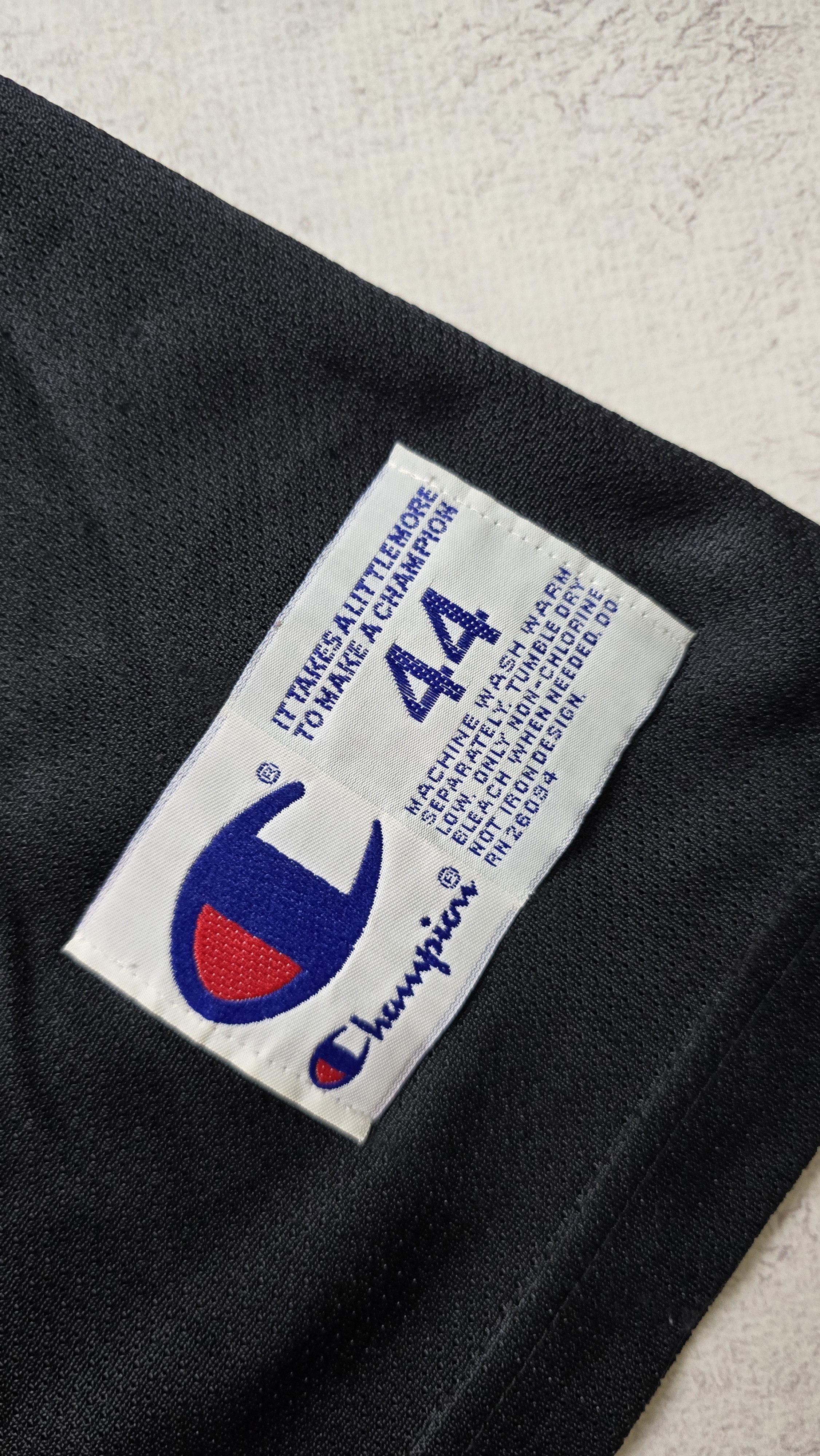 Champion Vintage 90s Champion Michael Jordan #23 Chicago Bulls Jersey Size US L / EU 52-54 / 3 - 12 Thumbnail