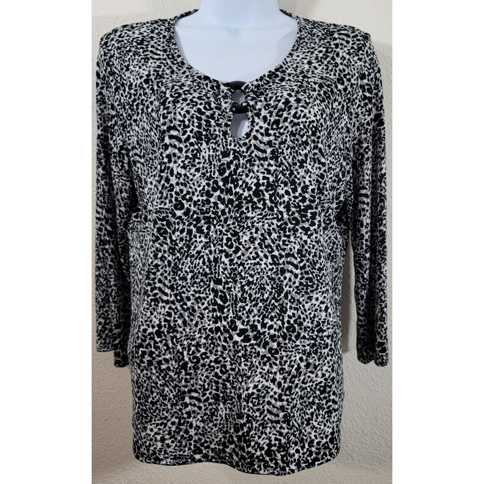 Jones New York Jones New York Black White Gray Animal Print Top Large Soft Size L / US 10 / IT 46 - 1 Thumbnail