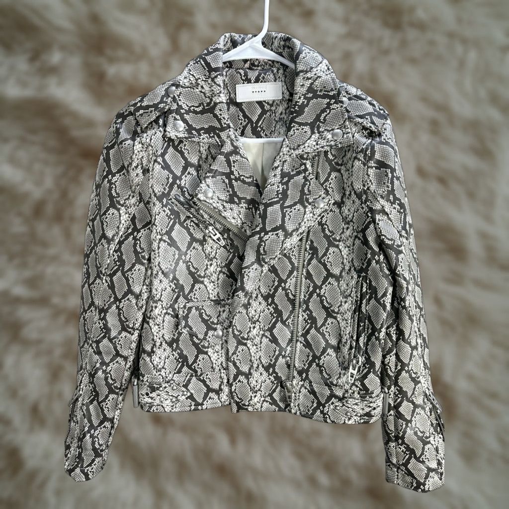Vintage BLANKNYC Women's Gray Python Print Faux Leather Motorcycle Jacket S Size S / US 4 / IT 40 - 1 Thumbnail
