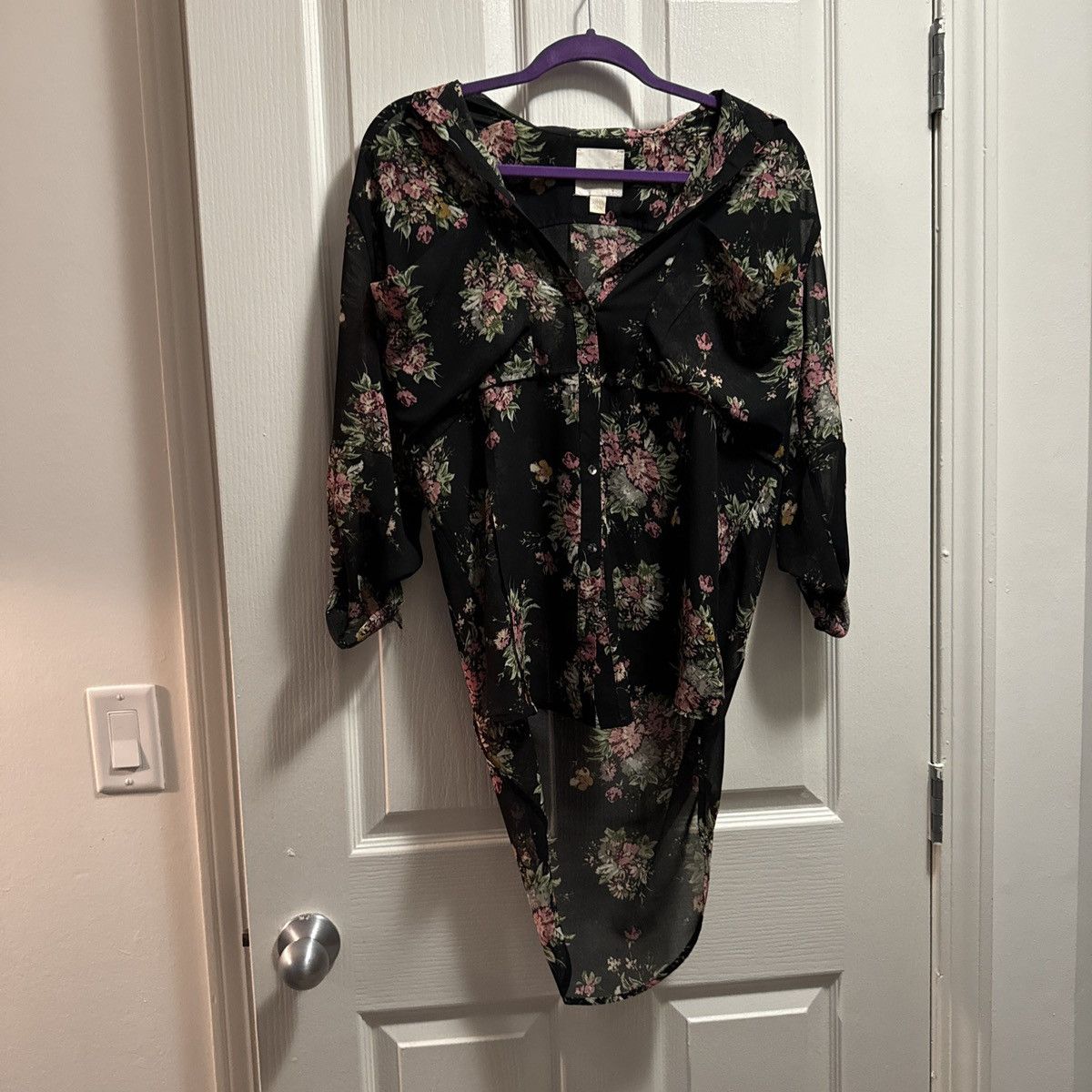 Anthropologie Line & Dot Sheer Floral Oversized Blouse Size S / US 4 / IT 40 - 1 Thumbnail