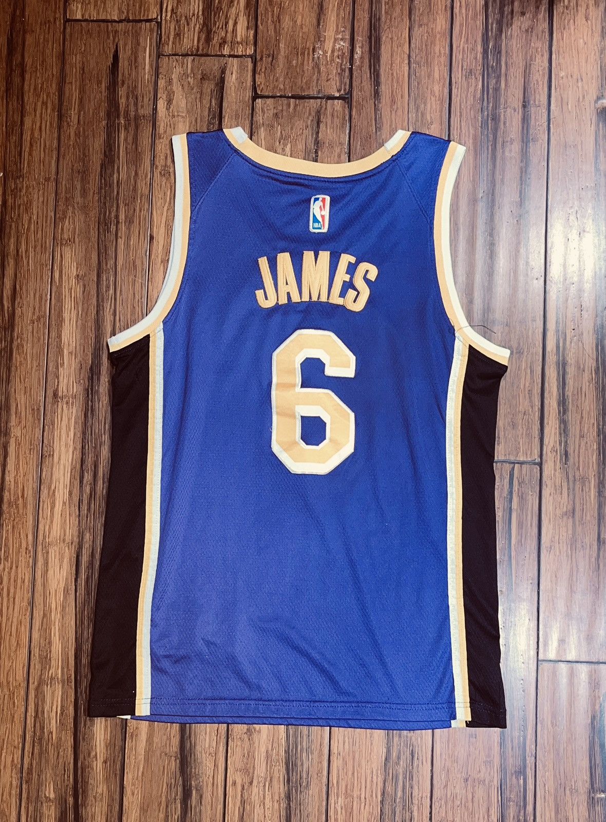 Jordan Brand Lakers lebron James jersey Size US M / EU 48-50 / 2 - 2 Thumbnail