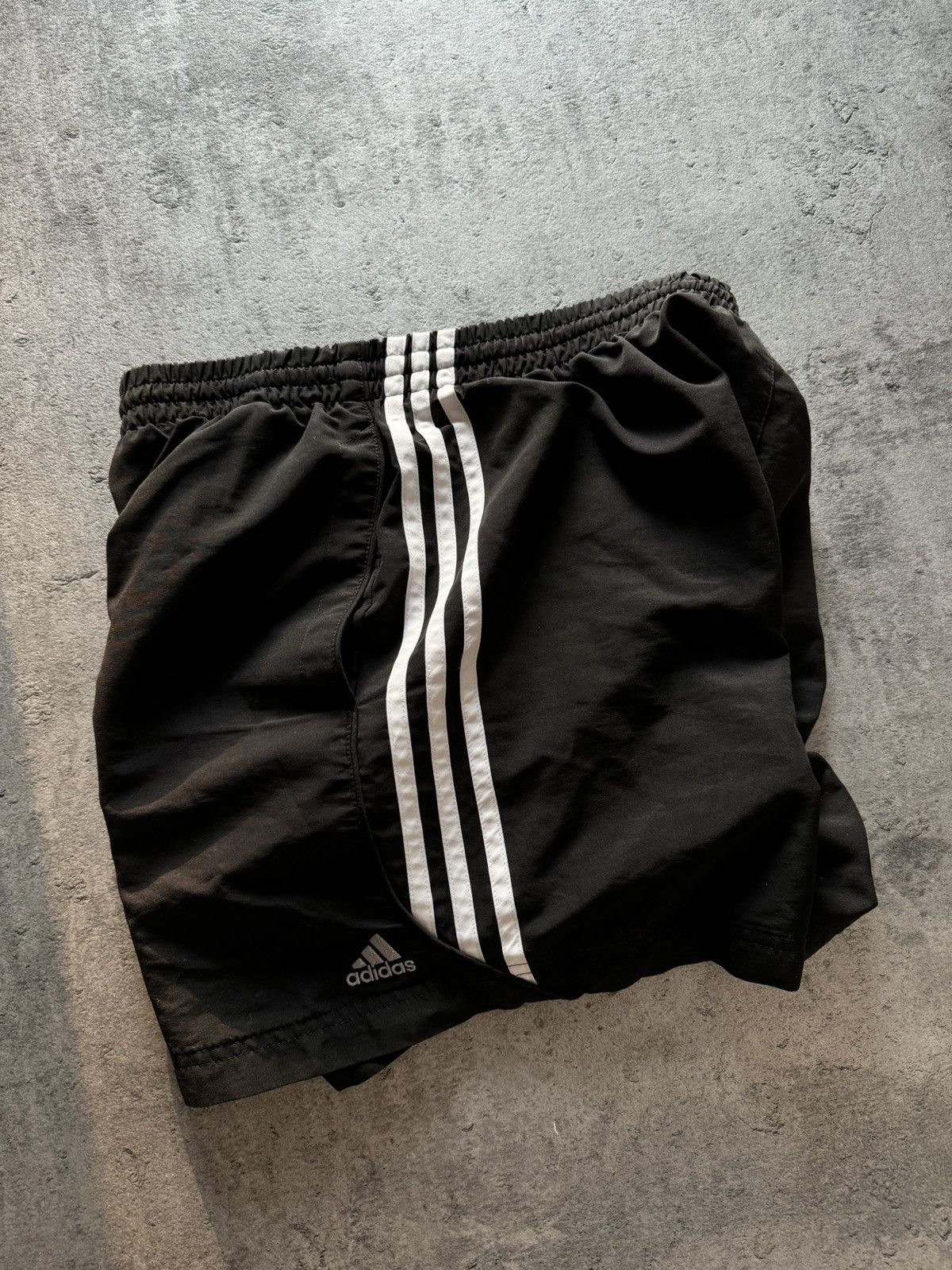 Adidas × Vintage Vintage Y2K Adidas Pinterest Shorts Streetwear 90s Size US 32 / EU 48 - 5 Thumbnail