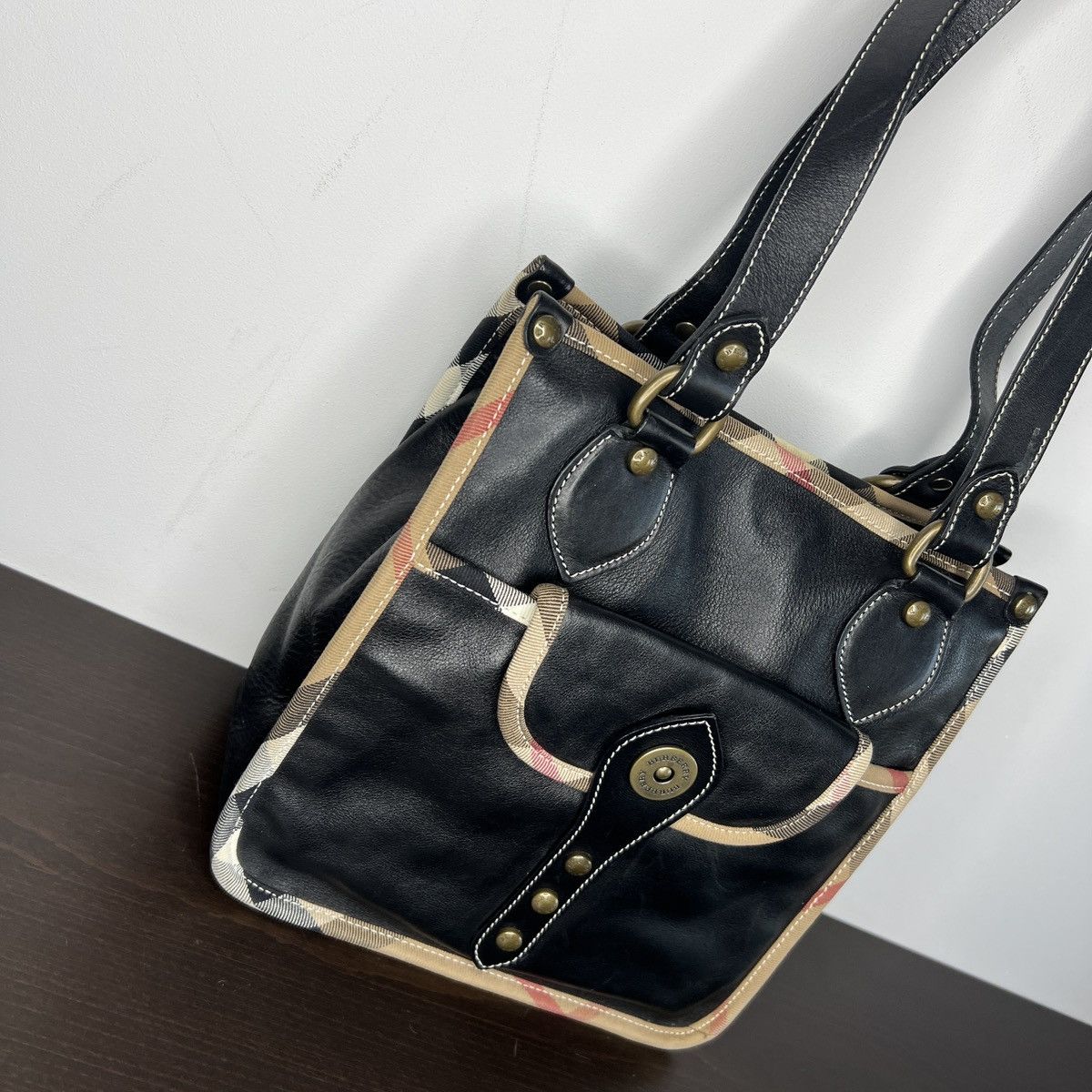 Burberry Burberry Shoulder Bag Black Genuine Leather Nova Check Rare Size ONE SIZE - 2 Thumbnail