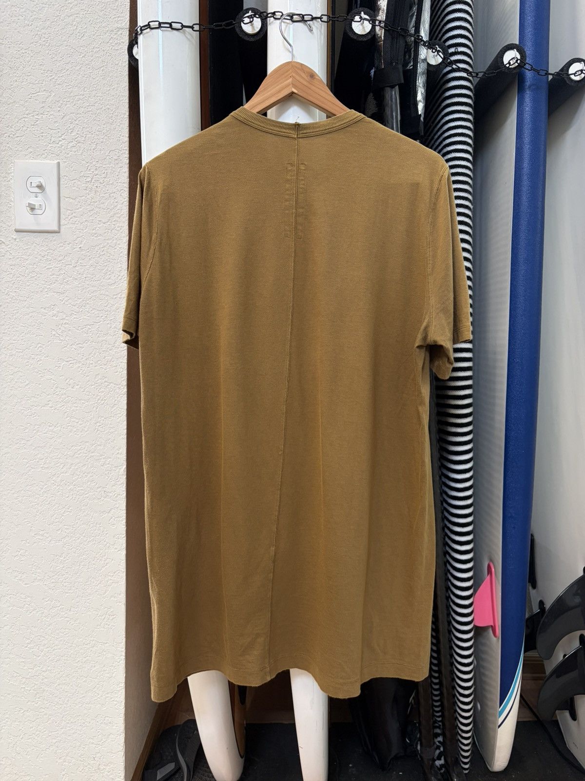 Rick Owens Rick Owens - SS19 Mustard Rivet Level Tee Shirt Size US XL / EU 56 / 4 - 3 Thumbnail