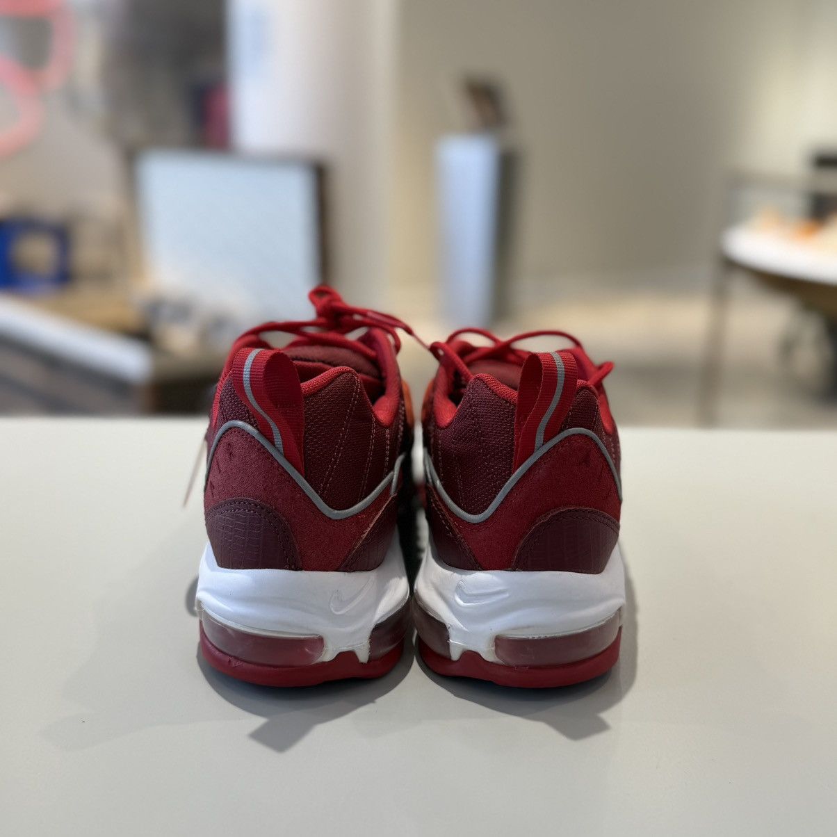 Nike Nike Air Max 98 Triple Red Size US 10.5 / EU 43-44 - 5 Thumbnail