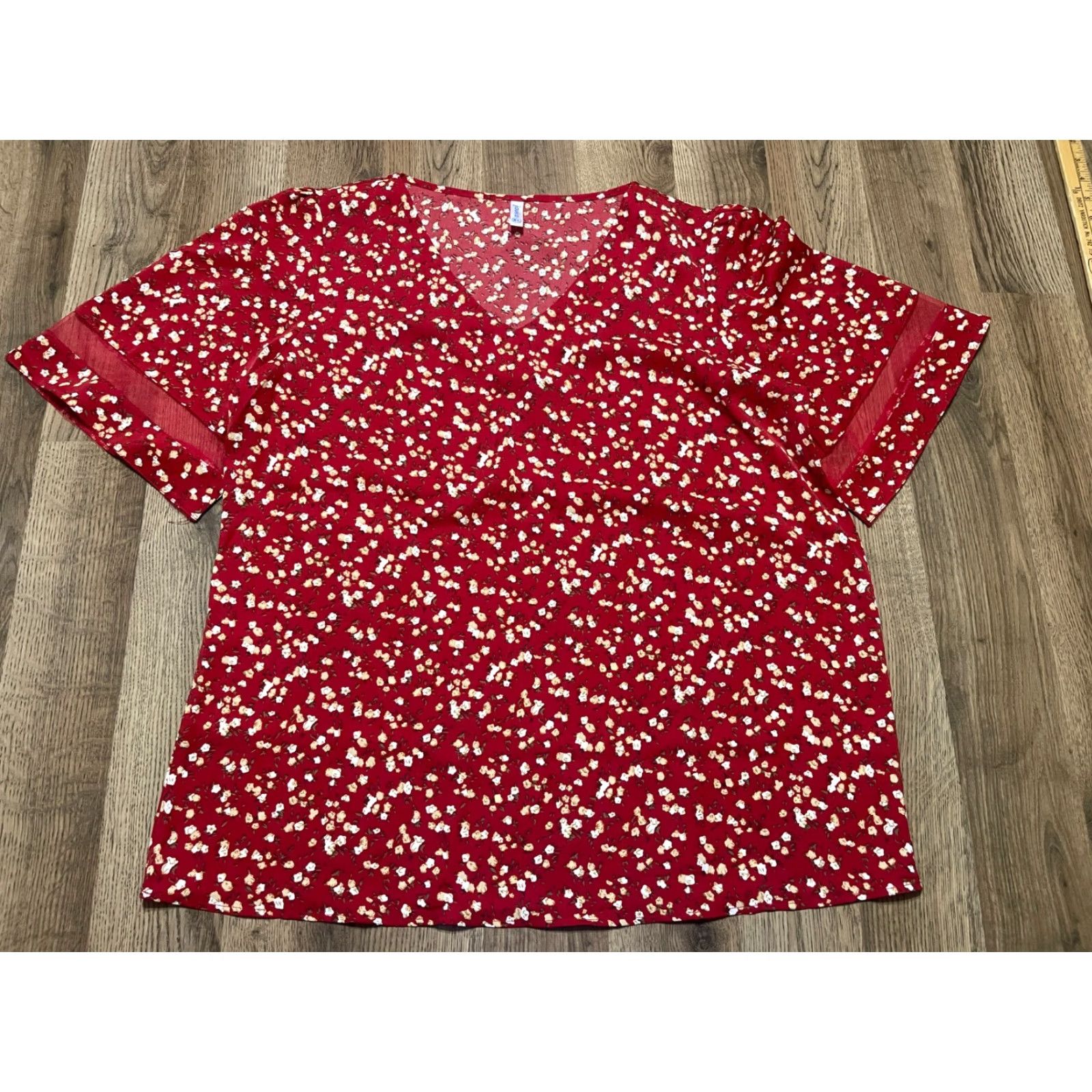 Vintage Jouica Shirt Womens XL Red White Floral V-neck T-Shirt Short Sleeve Pullover Casual Regular Size XL / US 12-14 / IT 48-50 - 2 Thumbnail