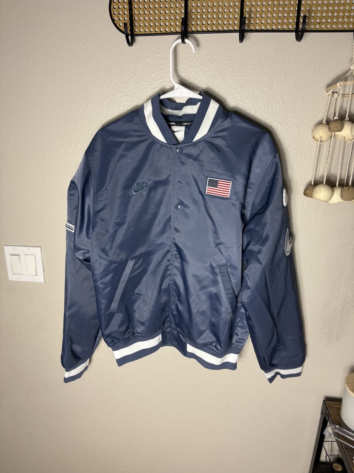 Nike Nike USA Dugout Breaking Satin Blue Men’s S Small FN9460-491 Size US S / EU 44-46 / 1 - 1 Thumbnail