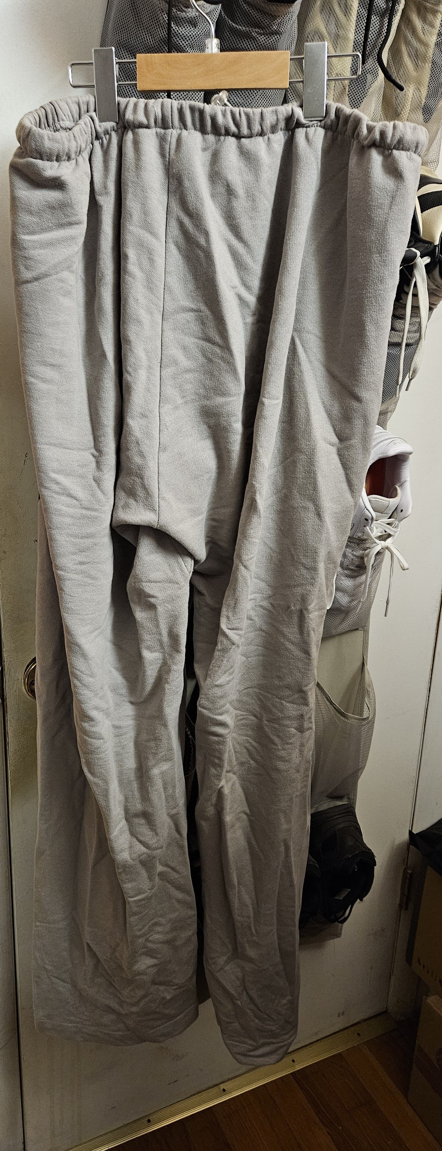 Yeezy Yeezy Gosha SP-01 Herald Tribune Grey Sweatpants Size 2 Size US 36 / EU 52 - 2 Thumbnail