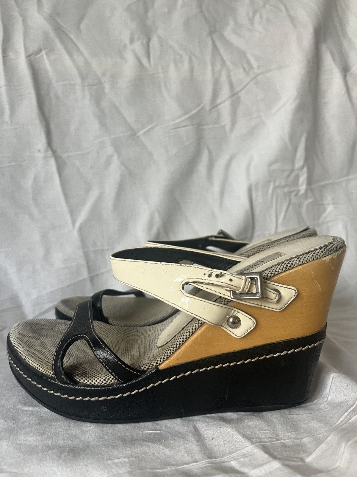 Prada Prada ivory wedge heels Size US 5.5 / IT 35.5 - 6 Thumbnail